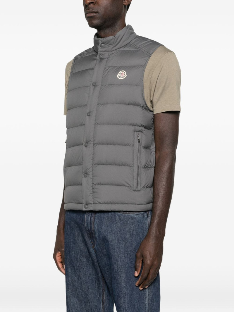 zip quilted gilet 3