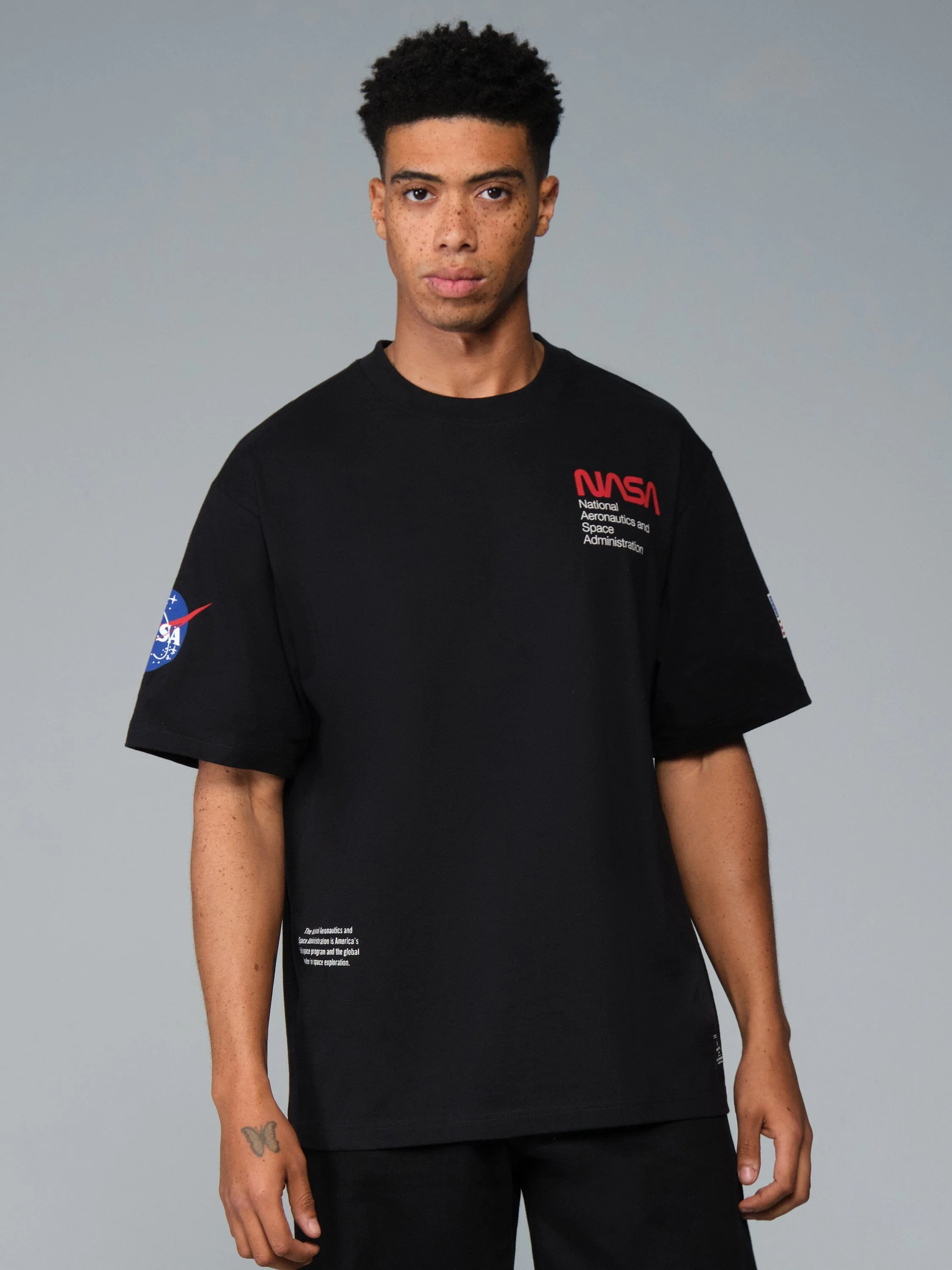 NASA WORM LOGO ESSENTIAL TEE - 1
