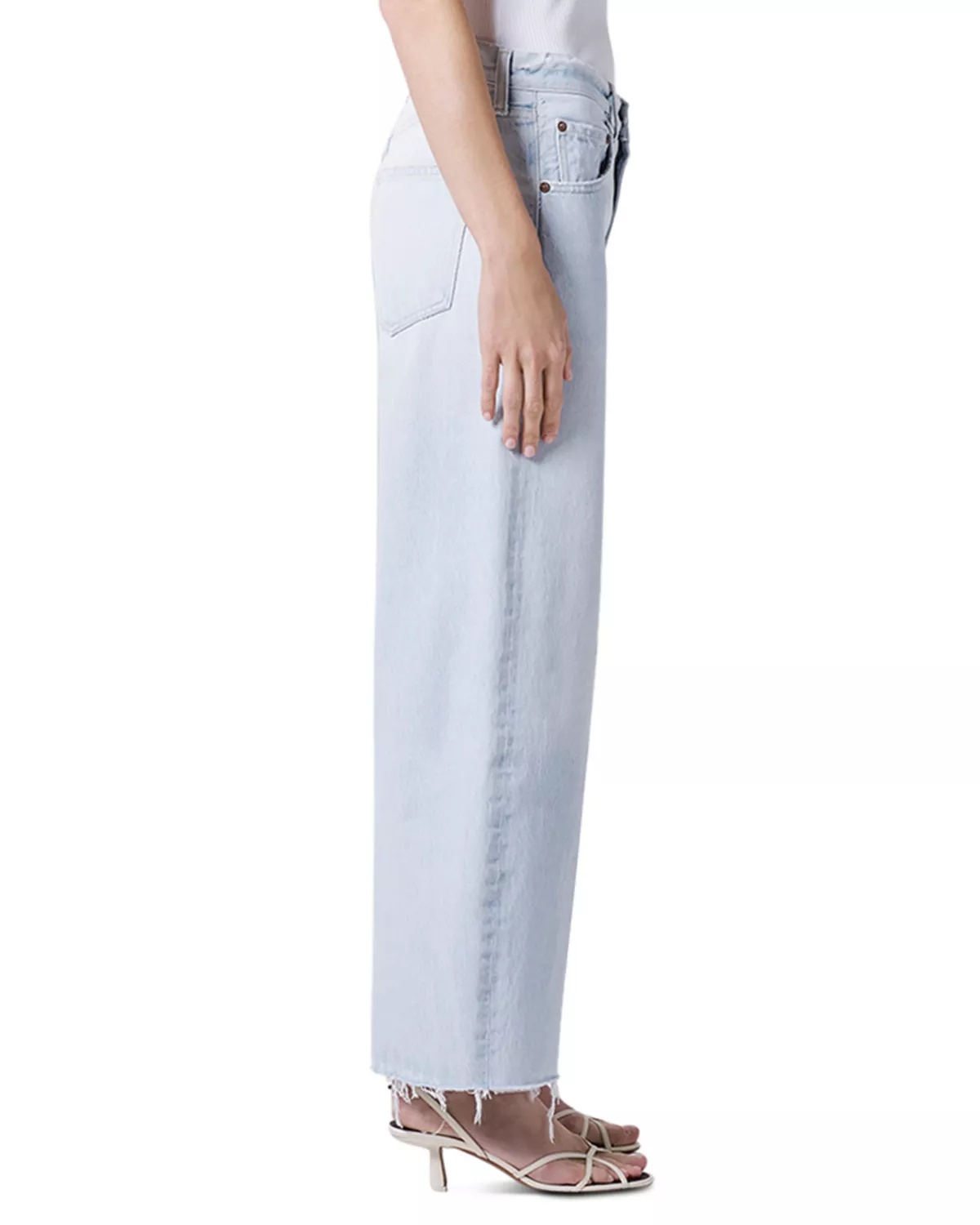 Low Curve Fray Mid Rise Jeans in Flourish - 4