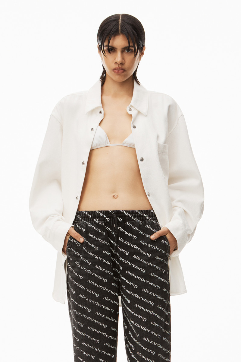 LOGO PRINT JOGGER IN DENIM 4