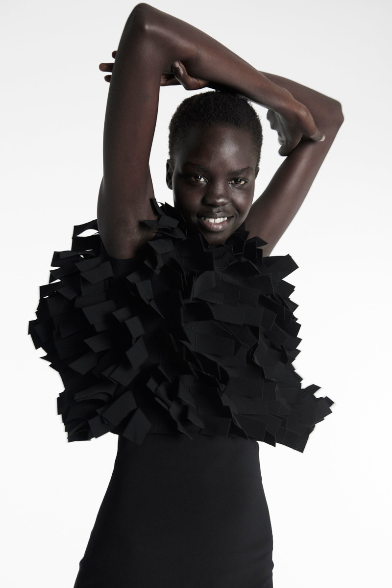 MULTI RECTANGLE FLOATING TOP BLACK 9