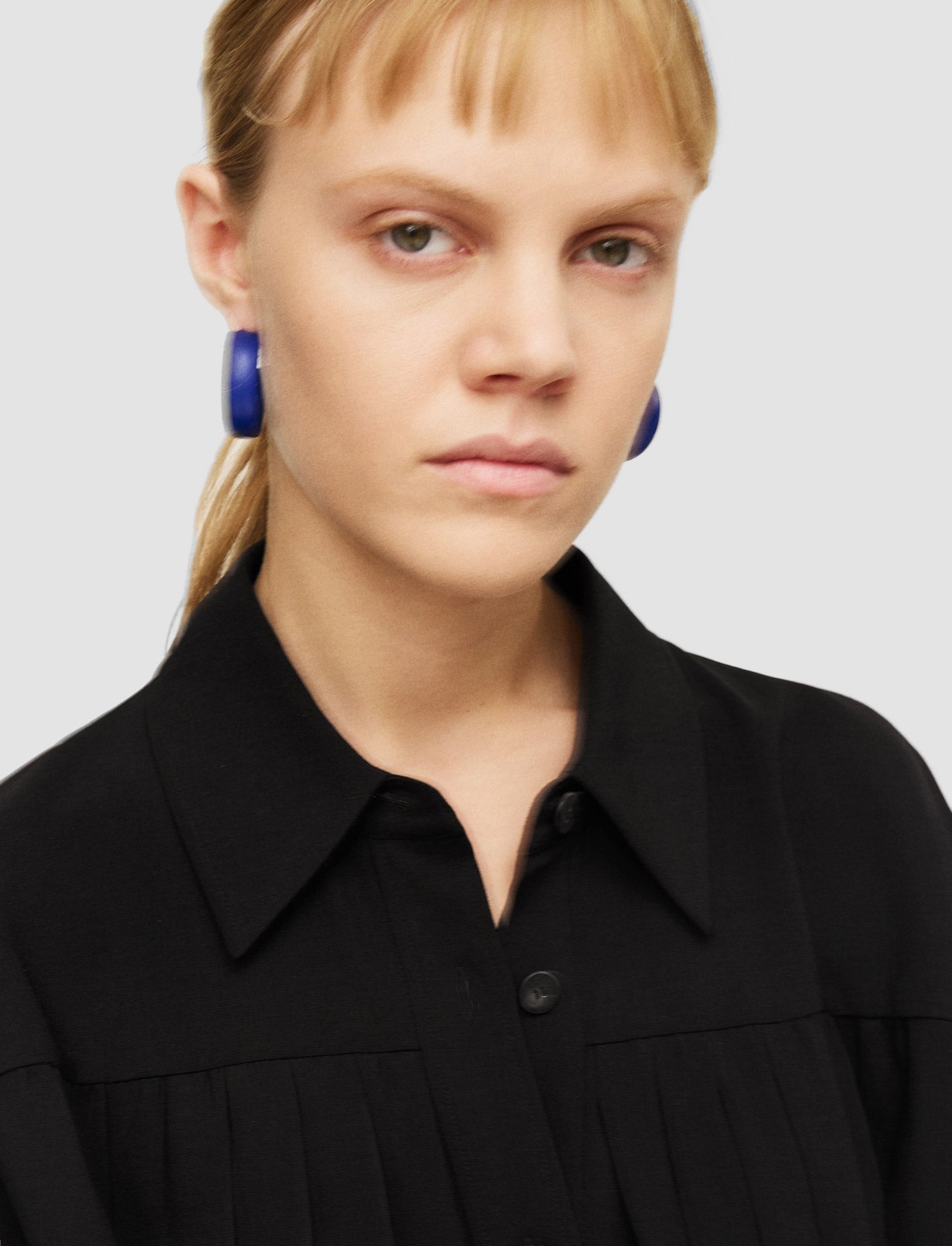 Airy Plissé Arcade Dress - 7