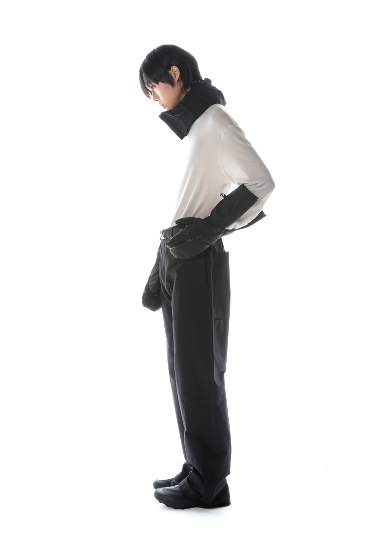 POST ARCHIVE FACTION (PAF) TURTLENECK
( outlook