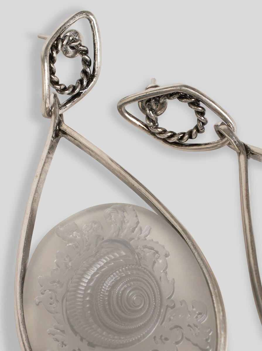 EARRINGS WITH CAMEO SHELL - 3