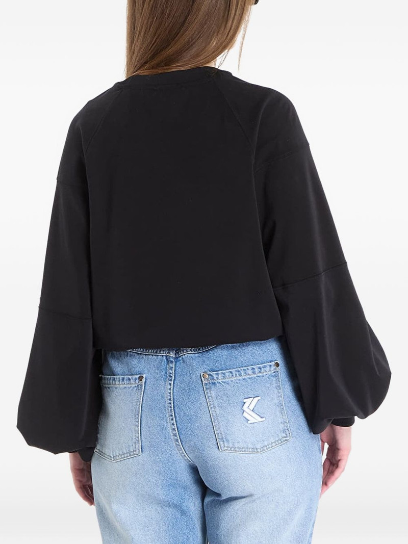 puff-sleeve top 3