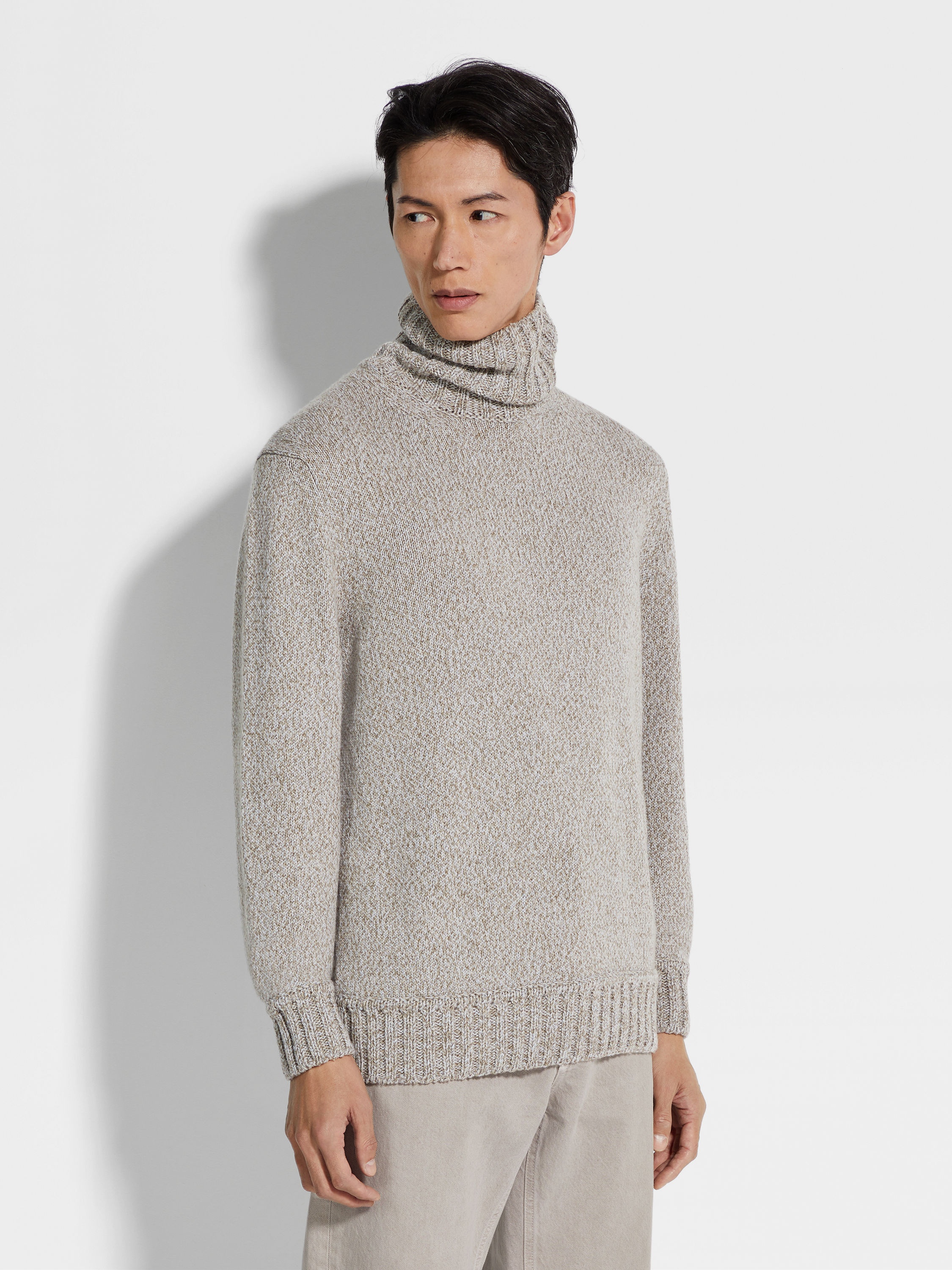 LIGHT TAUPE MÉLANGE OASI CASHMERE TURTLENECK - 4