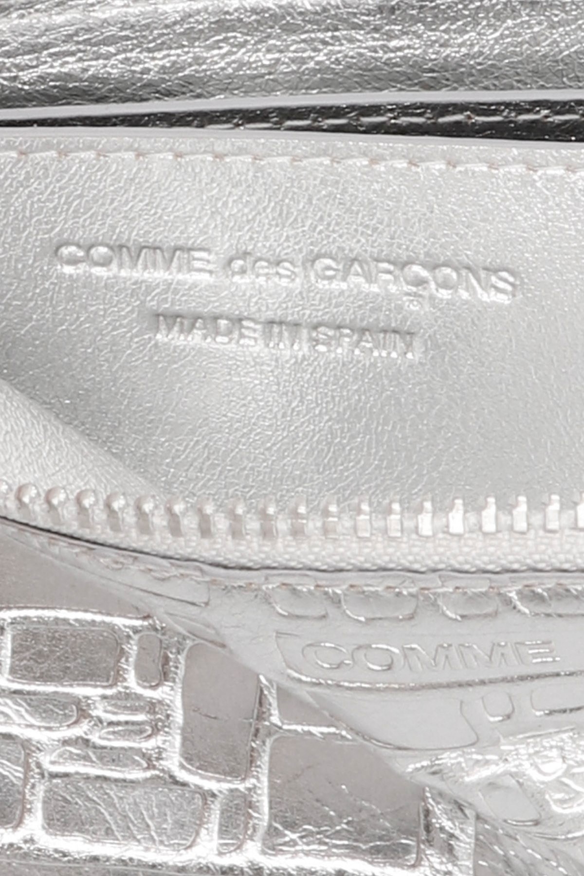 'Embossed Logotype' wallet - 3