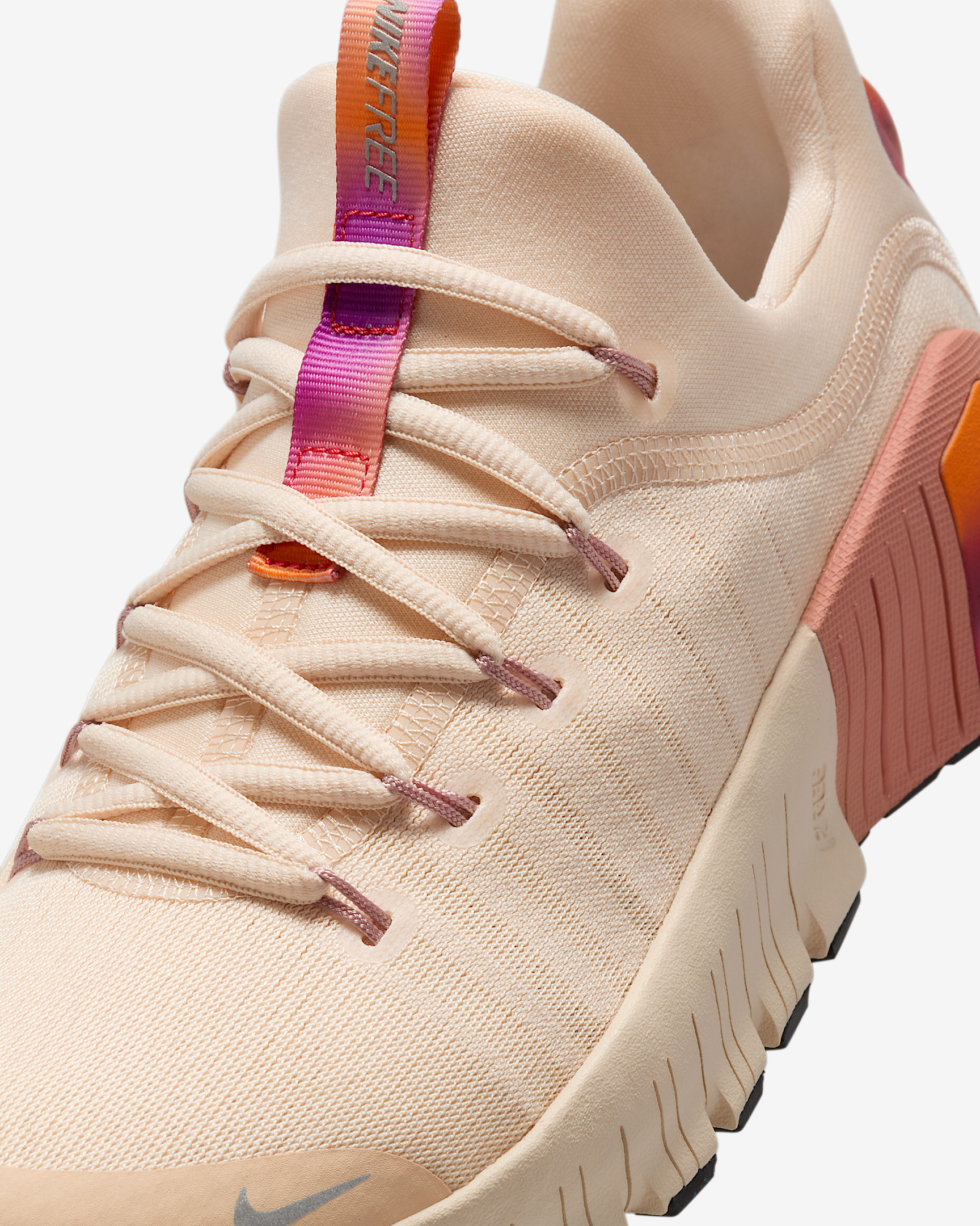 Nike Free Metcon 6 SE Women's Workout Shoes - 7