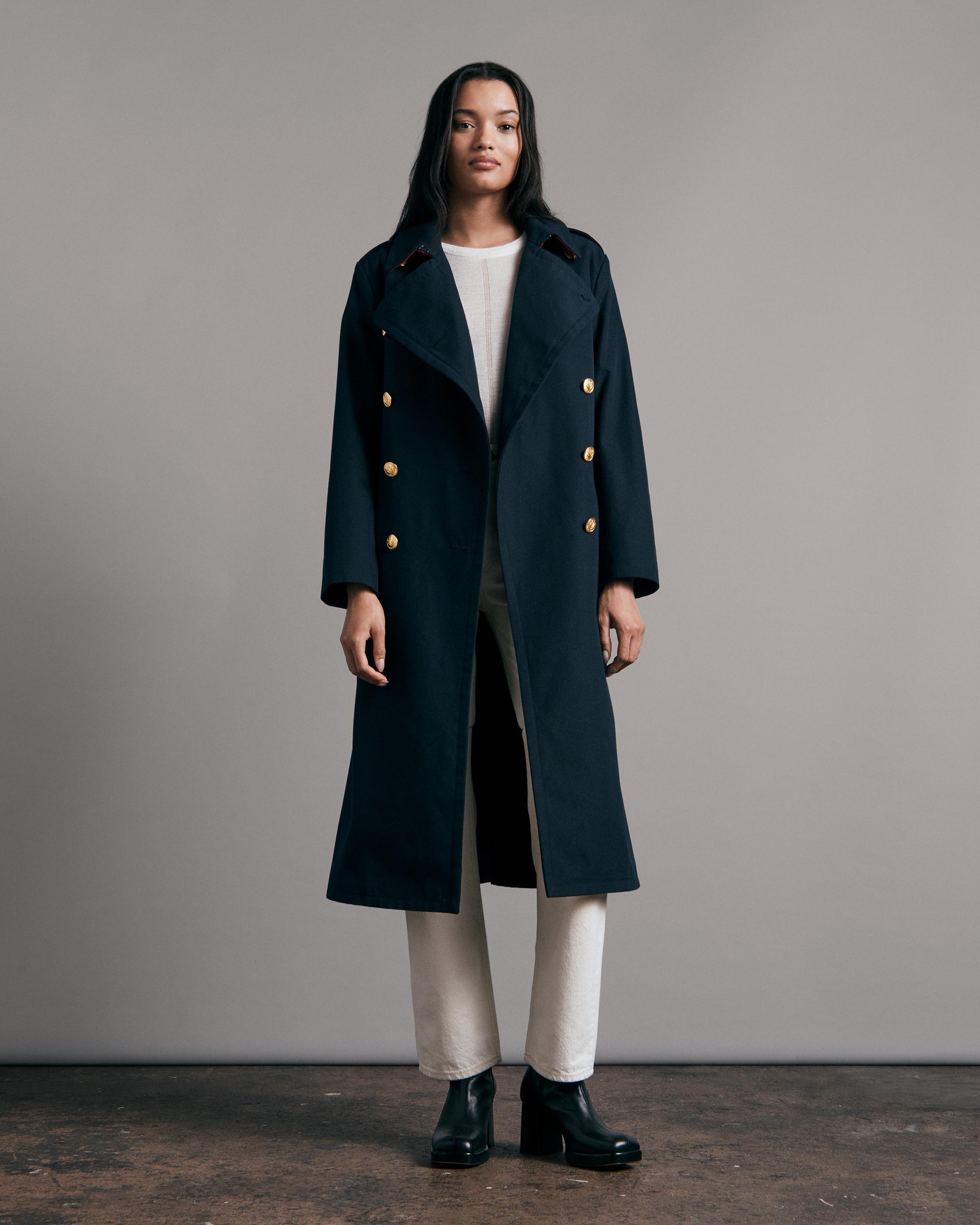 Jackie Cotton Coat
Classic Fit Coat - 2