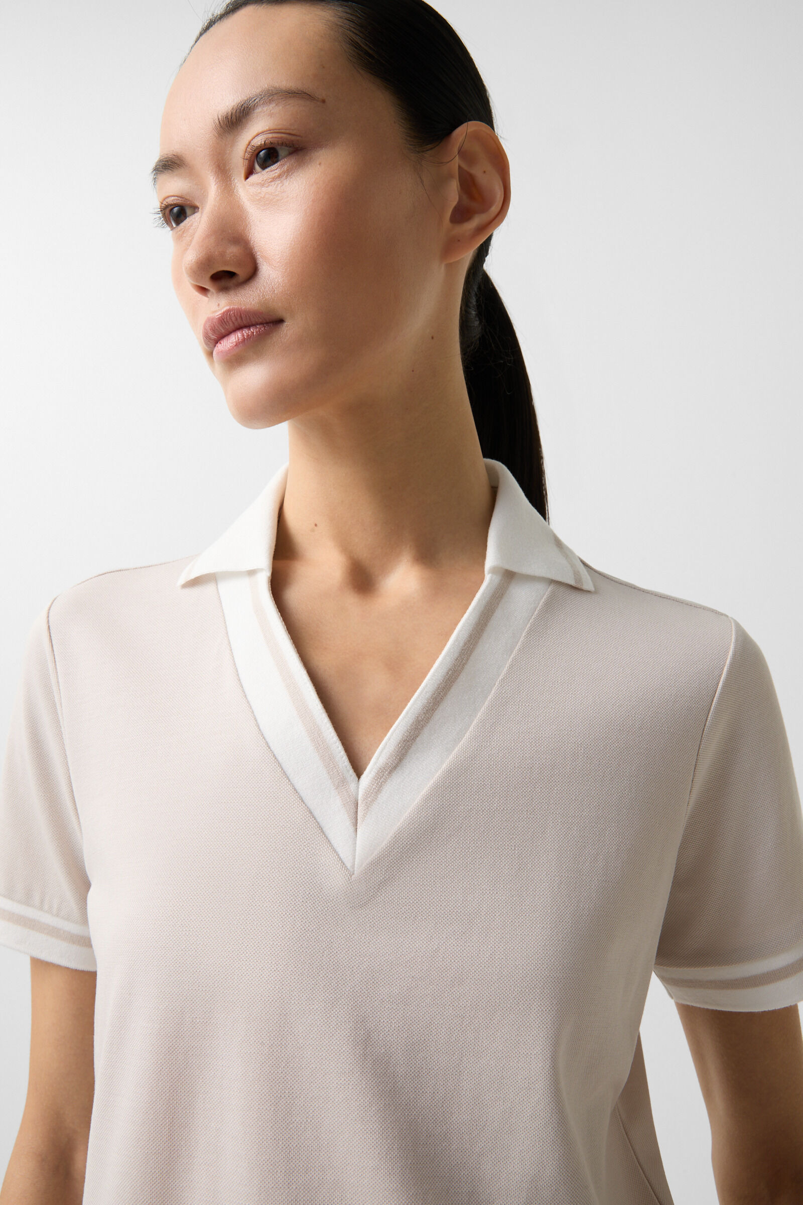 Lydia functional short-sleeved top in Sand - 4