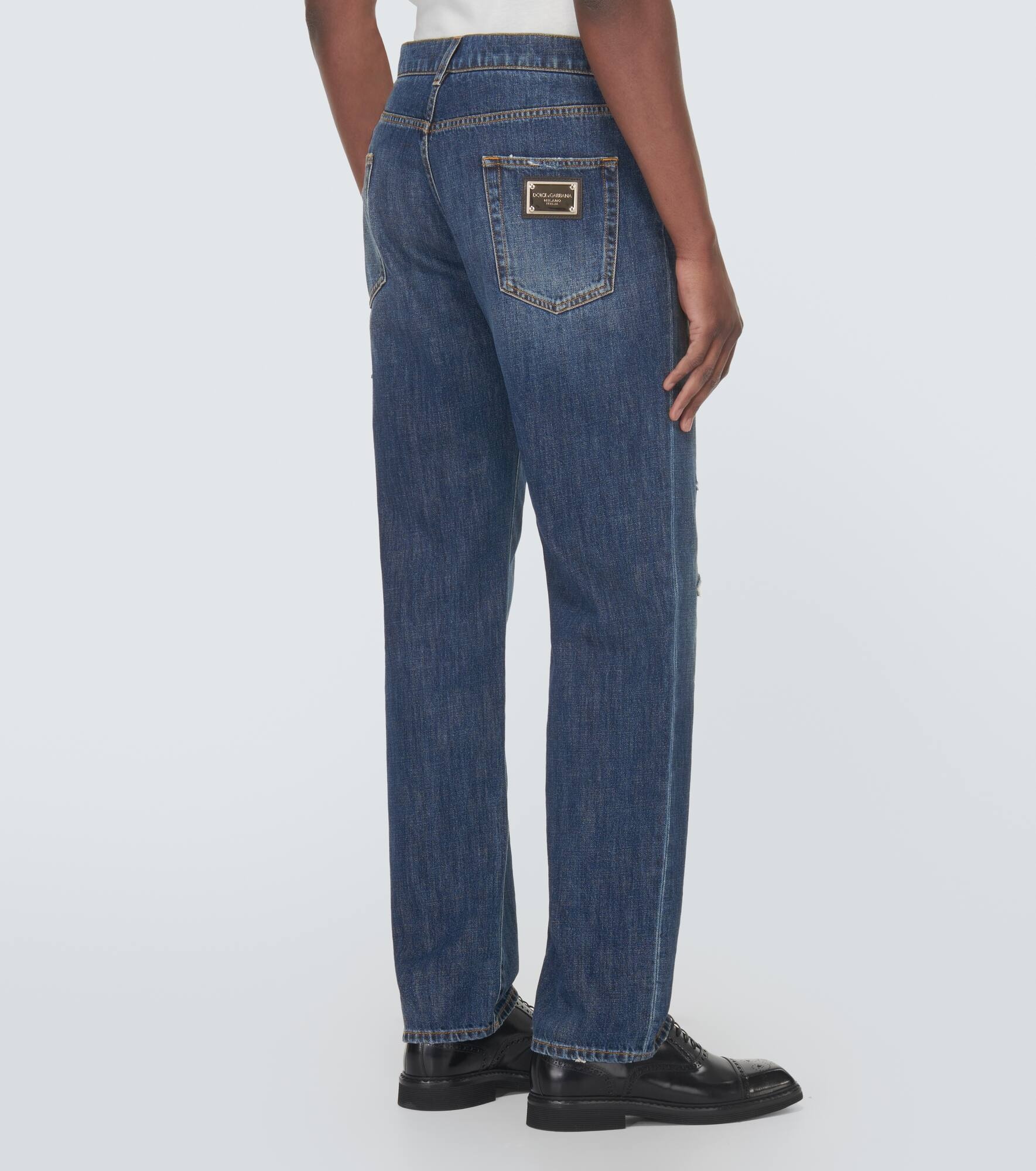 Distressed straight jeans - 4