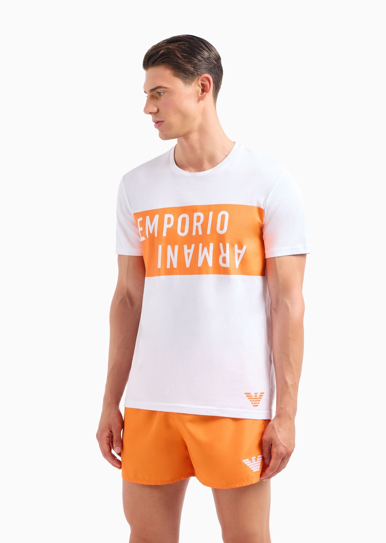 Beachwear T-shirt in jersey with a bold logo print - 2