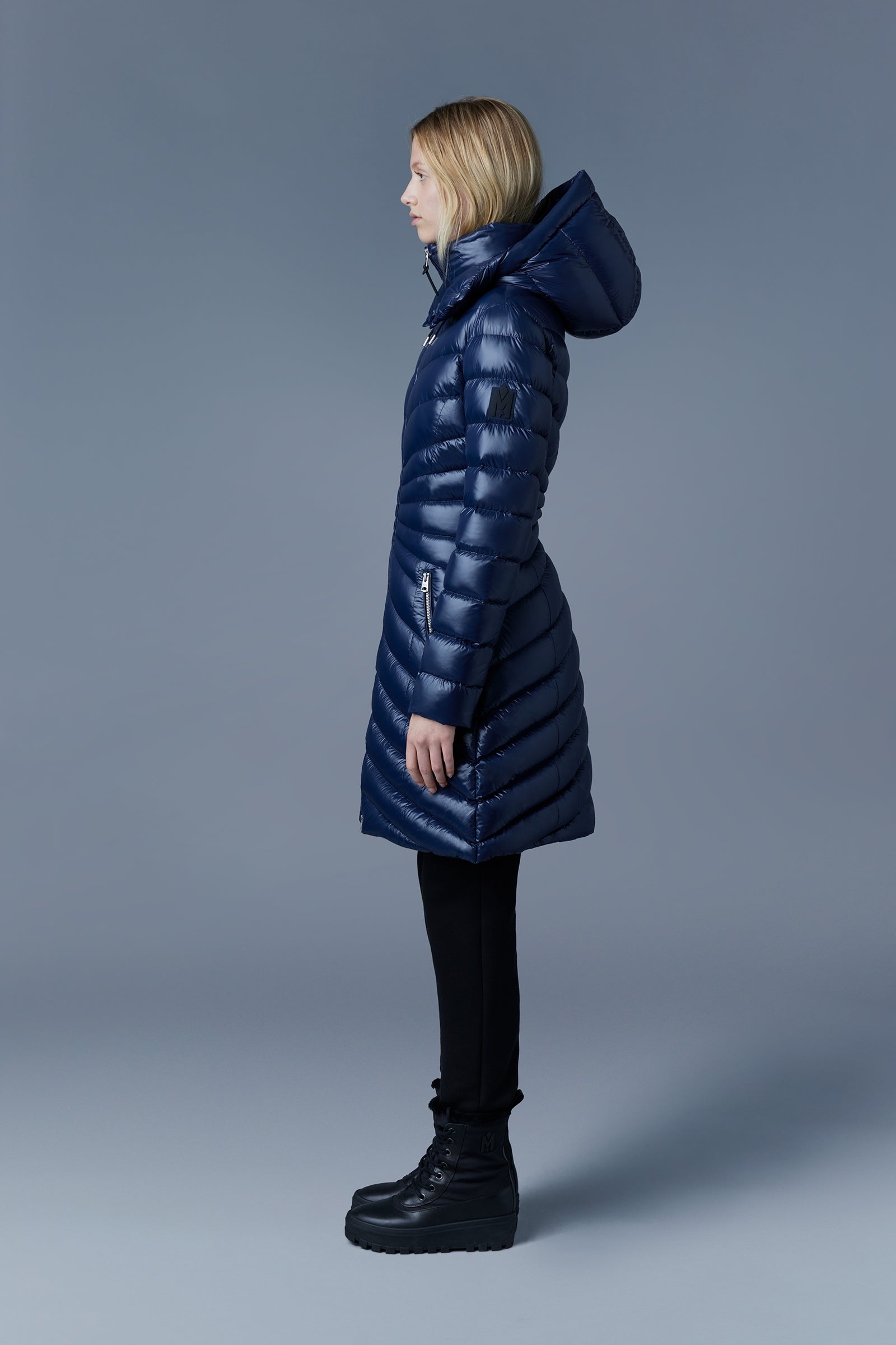 CAMEA Light down jacket with removable hood - 3