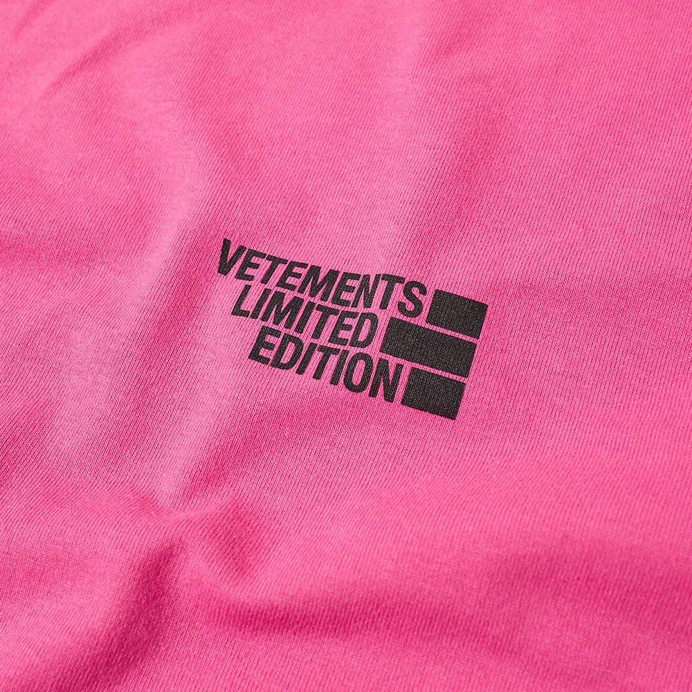 VETEMENTS Logo Limited Edition Tee - 2