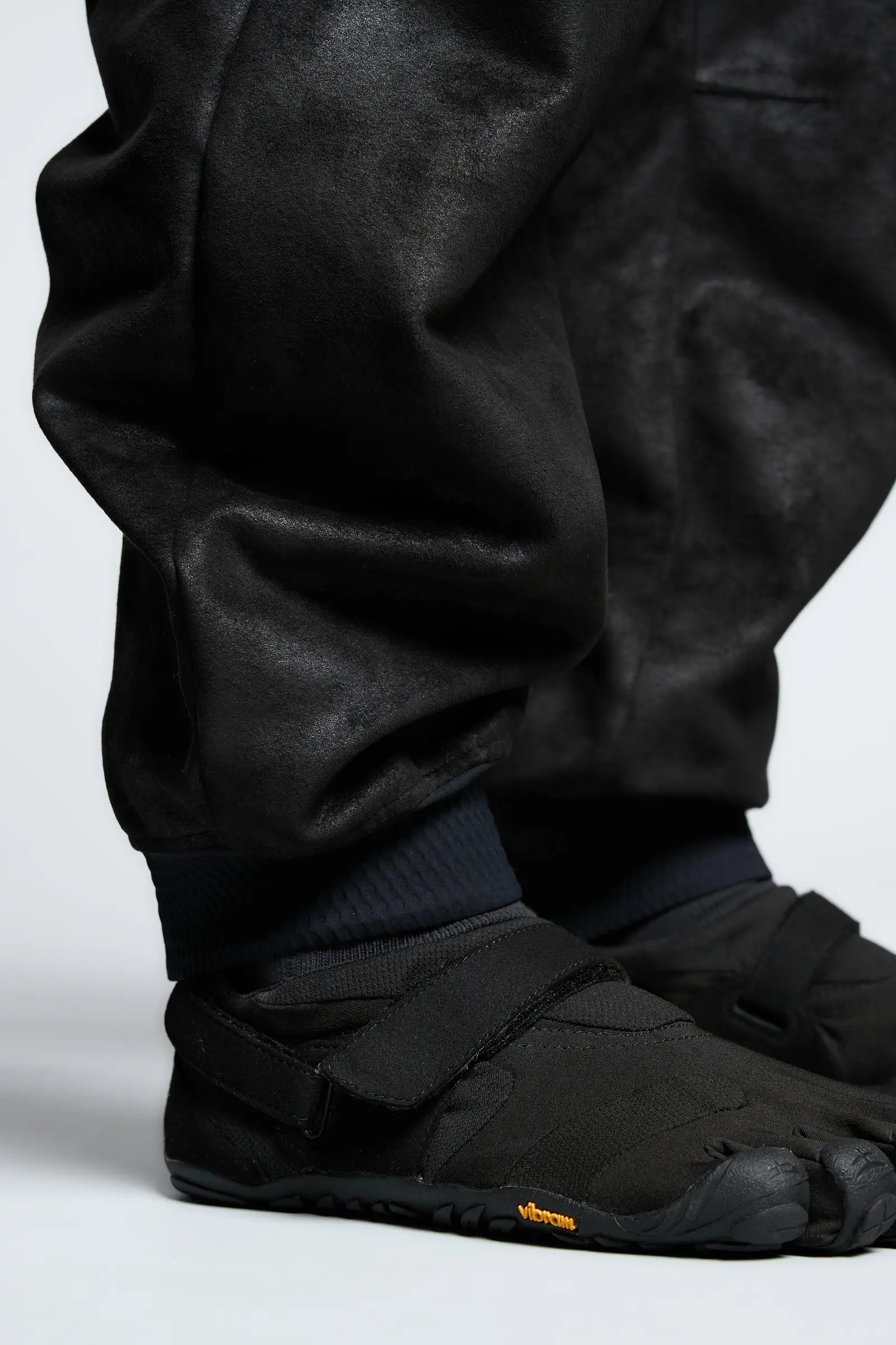 P38-TO Scrim Laced Ultra-Microfiber Cargo Pant Black - 29