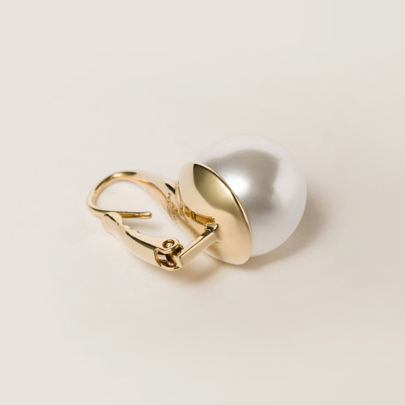 Miu Miu Metal and pearl earrings outlook