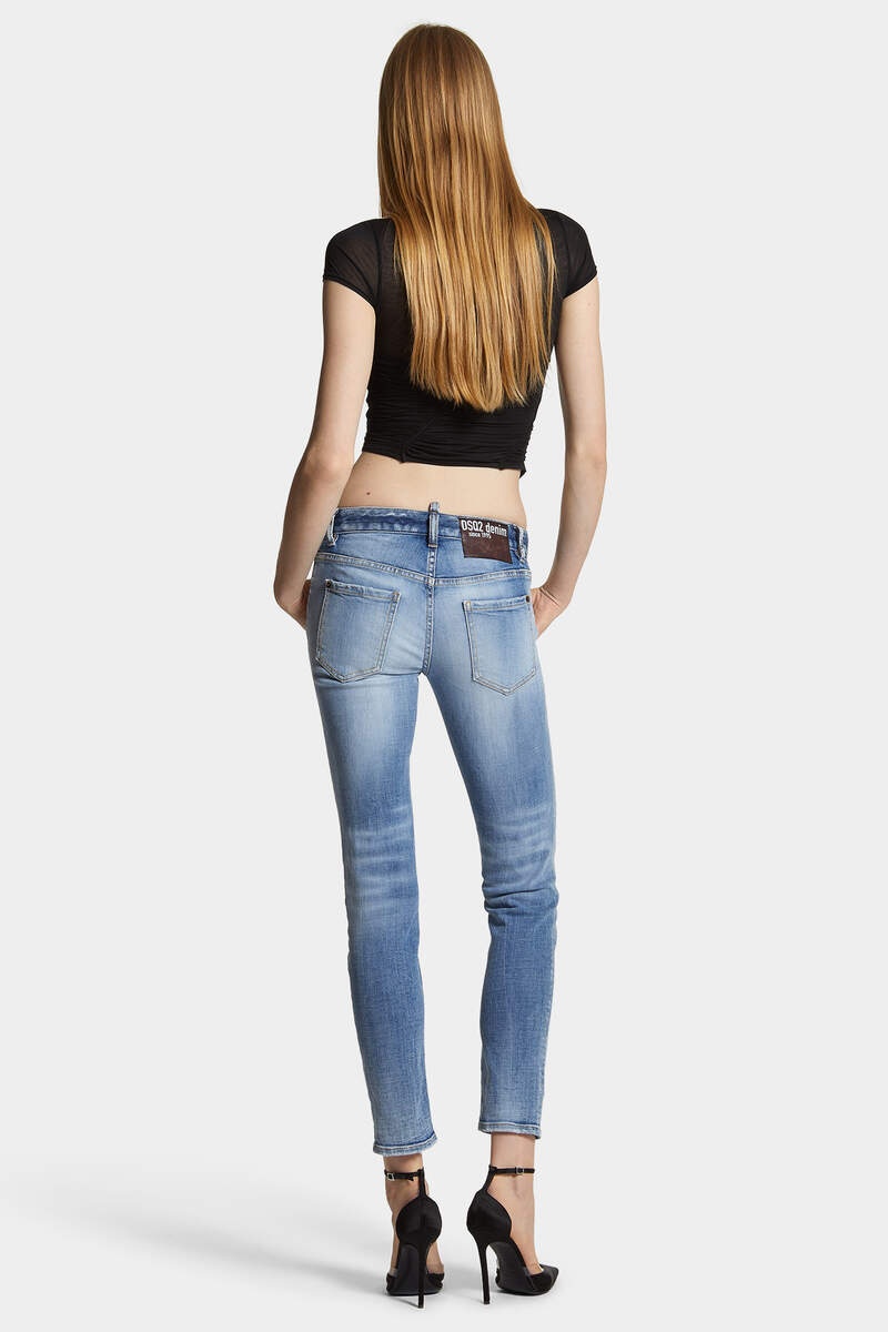 LIGHT WASH MEDIUM WAIST JENNIFER JEANS - 4