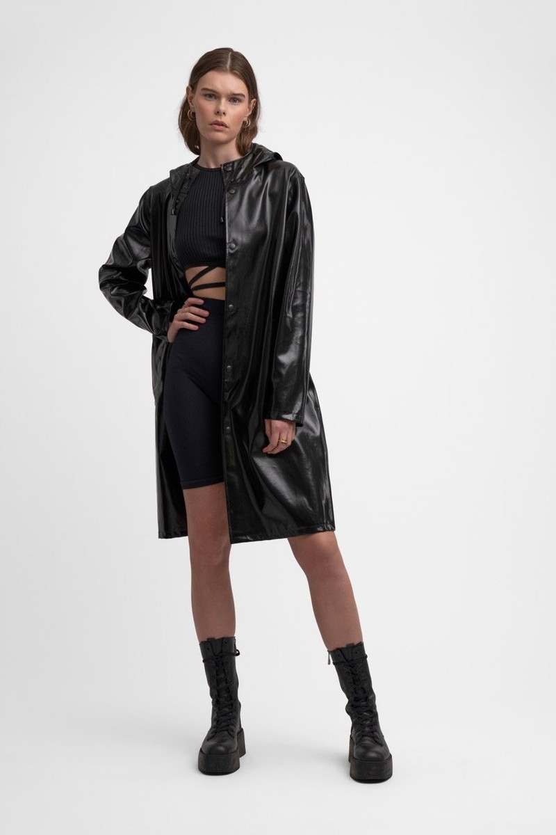 Stutterheim Stockholm Long Opal Raincoat Black outlook