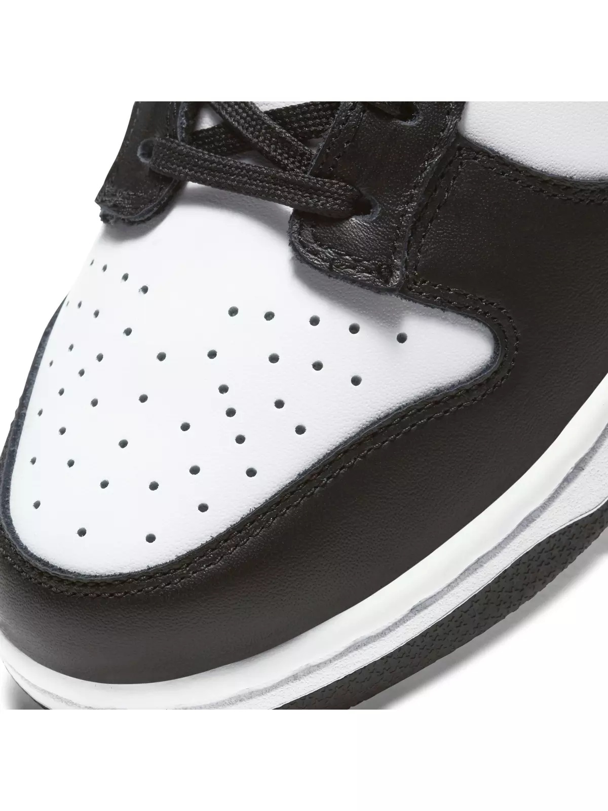 Dunk Low "White/Black" Women's Shoe - 4