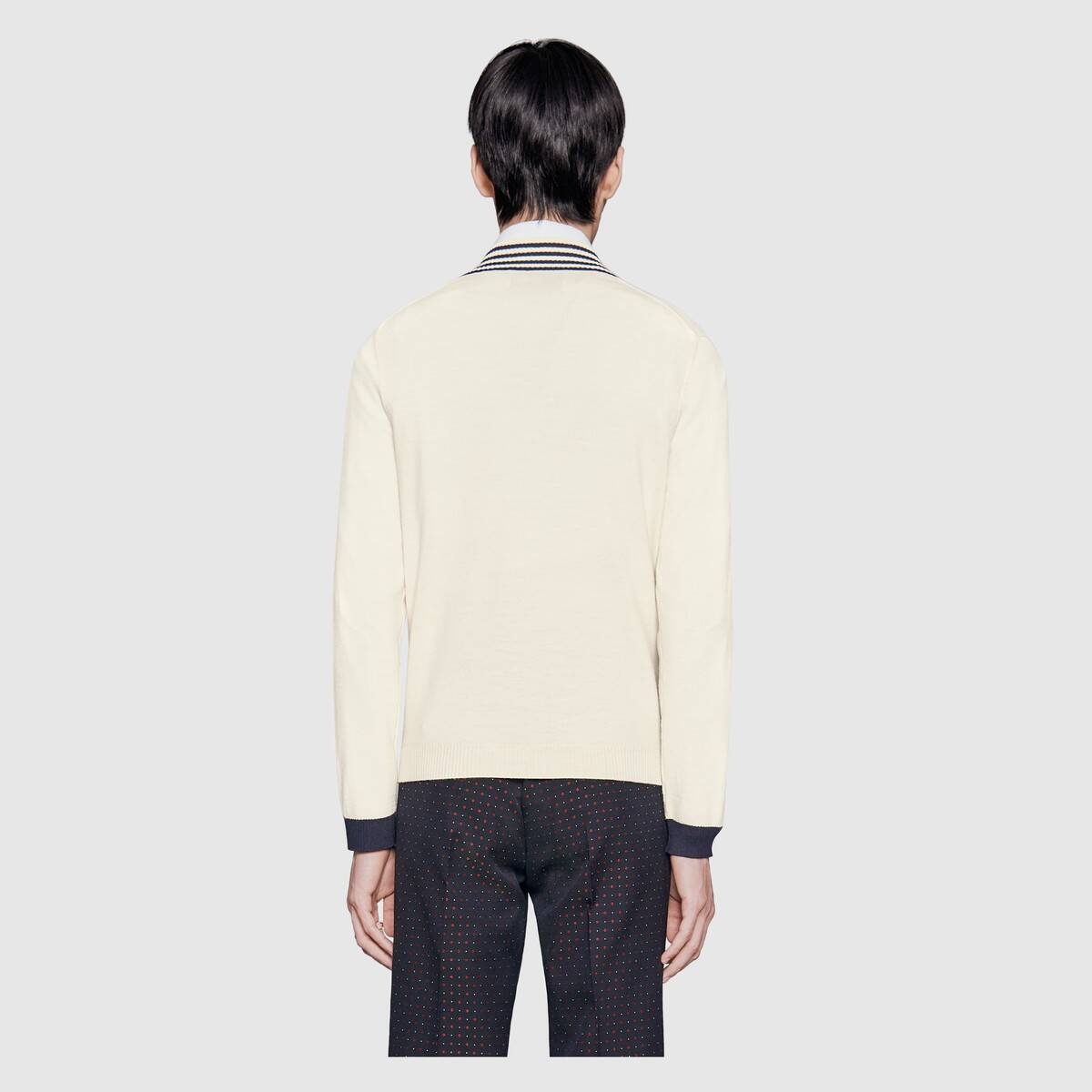 V-neck wool knit with bee - 4
