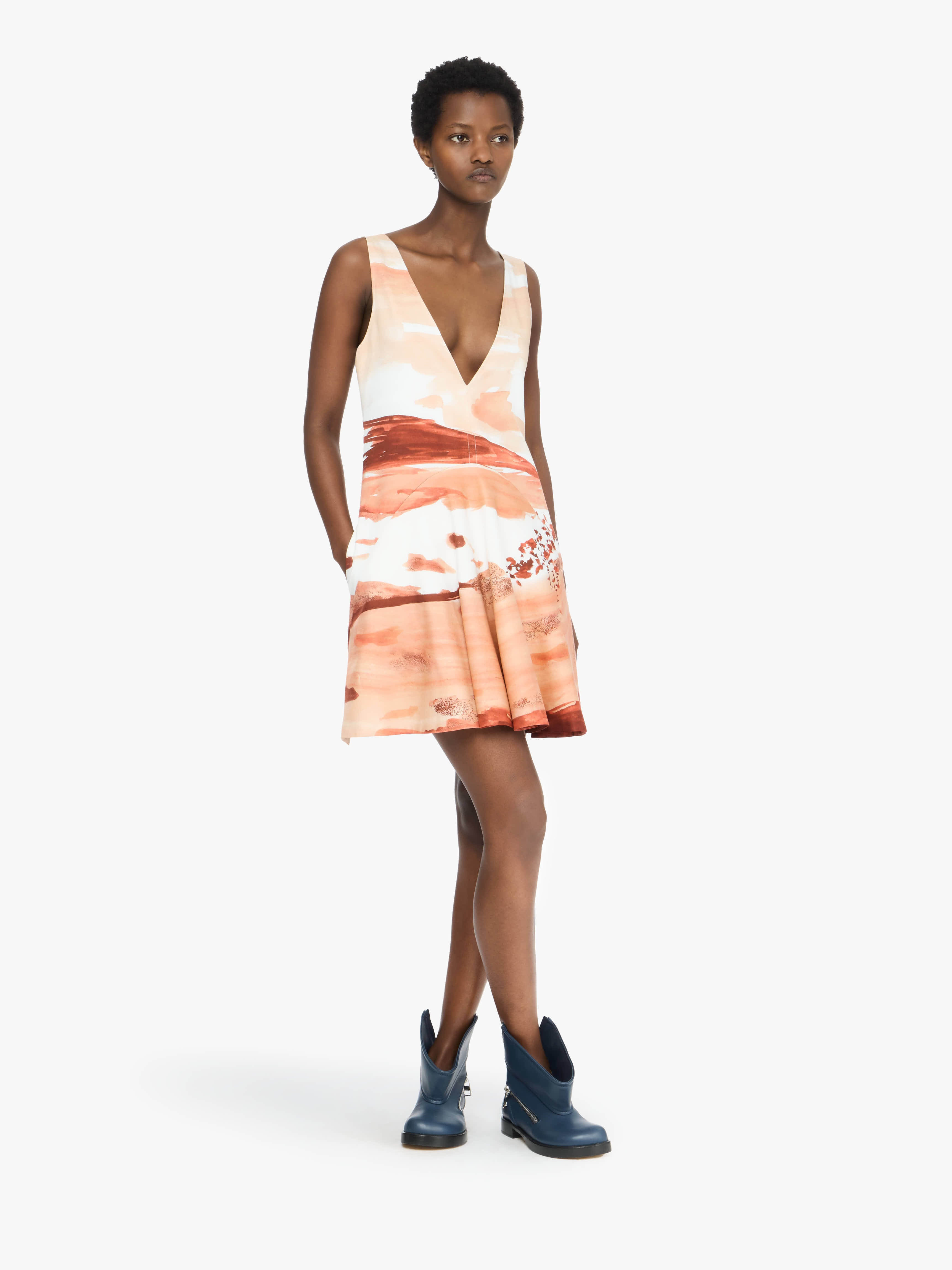 PRINTED V-NECK MINI DRESS - 2