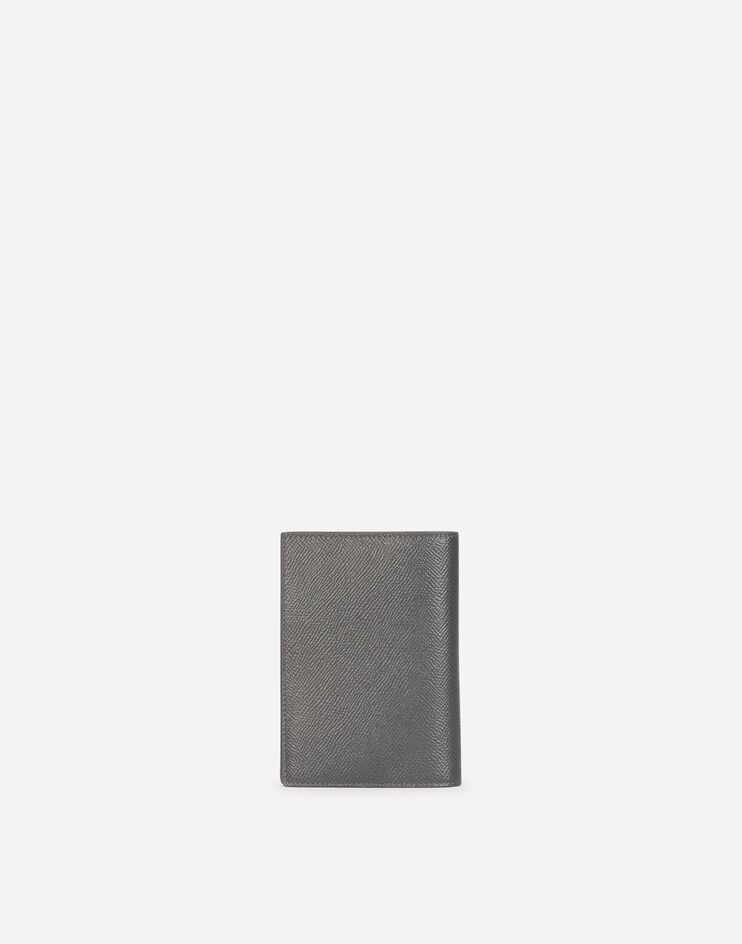 Dauphine calfskin passport holder with branded tag - 3
