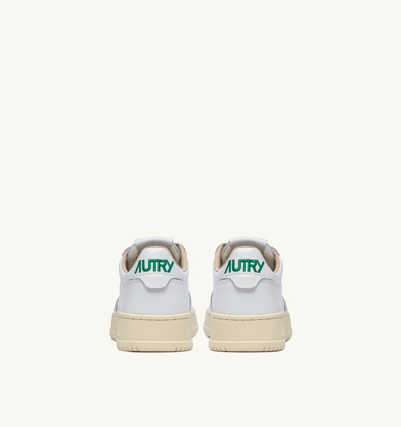 MEDALIST LOW ‘CLOVER’ SNEAKERS IN WHITE AND AMAZON LEATHER 3