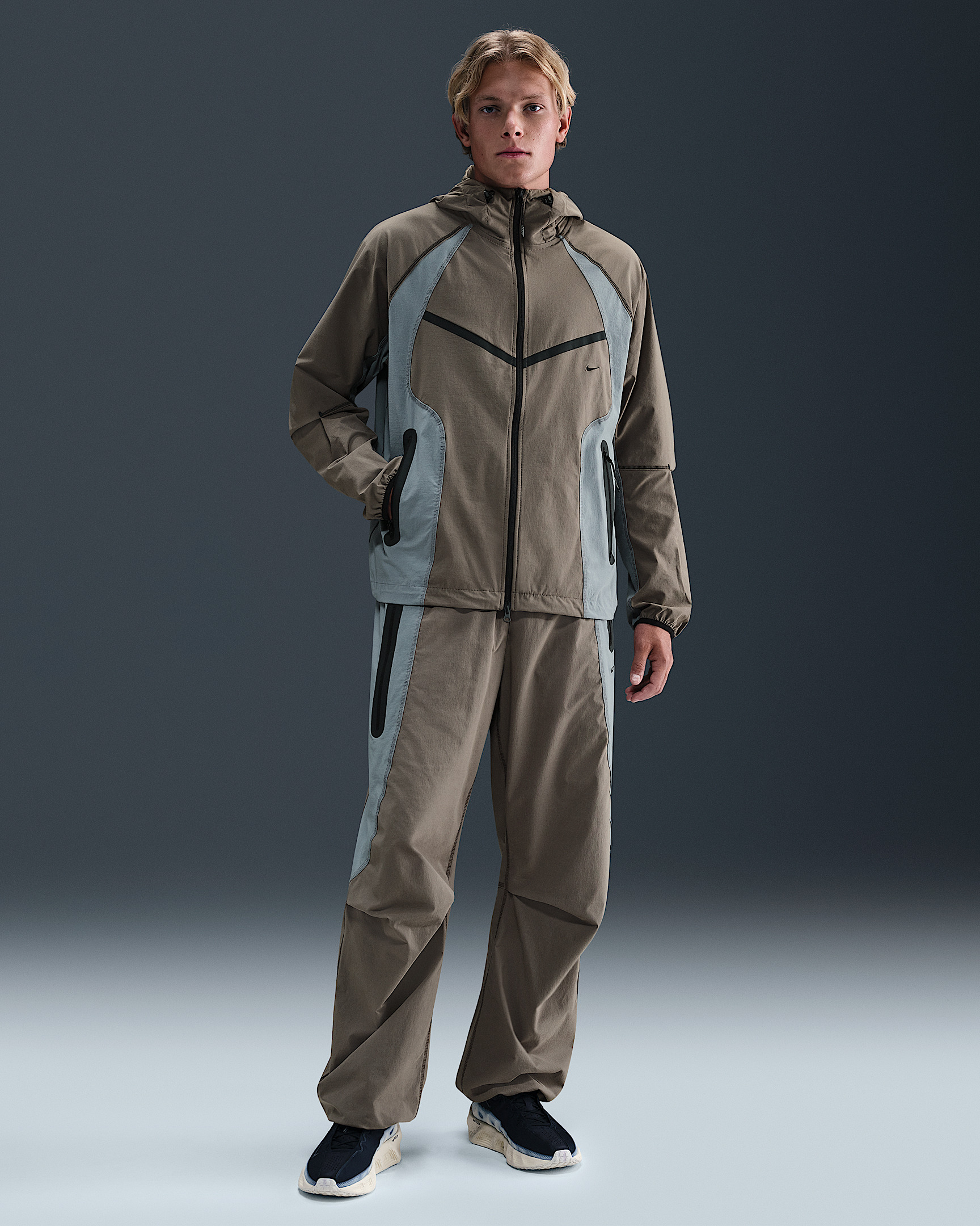 Nike Tech Men's Dri-FIT Woven Color-Block Windrunner Oversized Jacket - 4