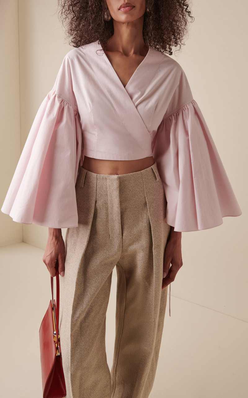 JACQUEMUS The Paysan Cotton Wrap Top pink outlook
