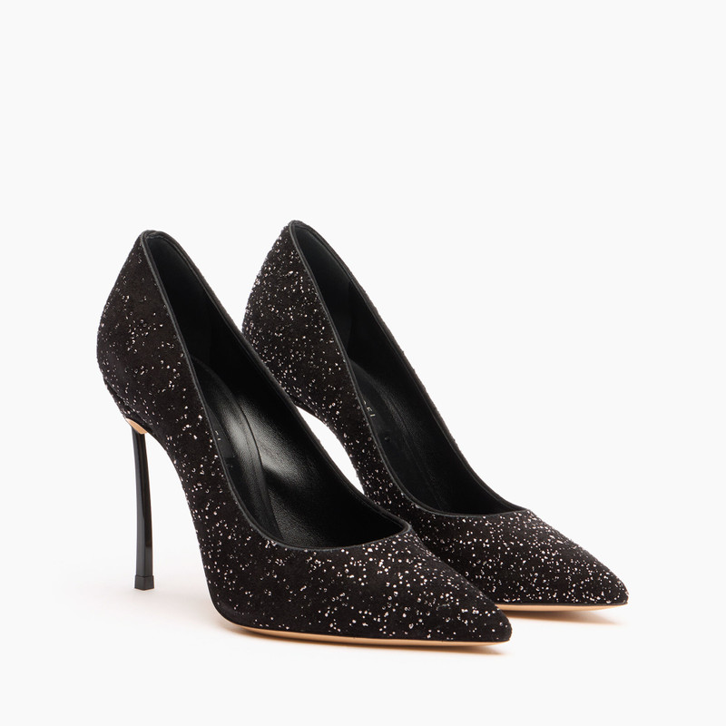 CASADEI Universe Blade Pump outlook