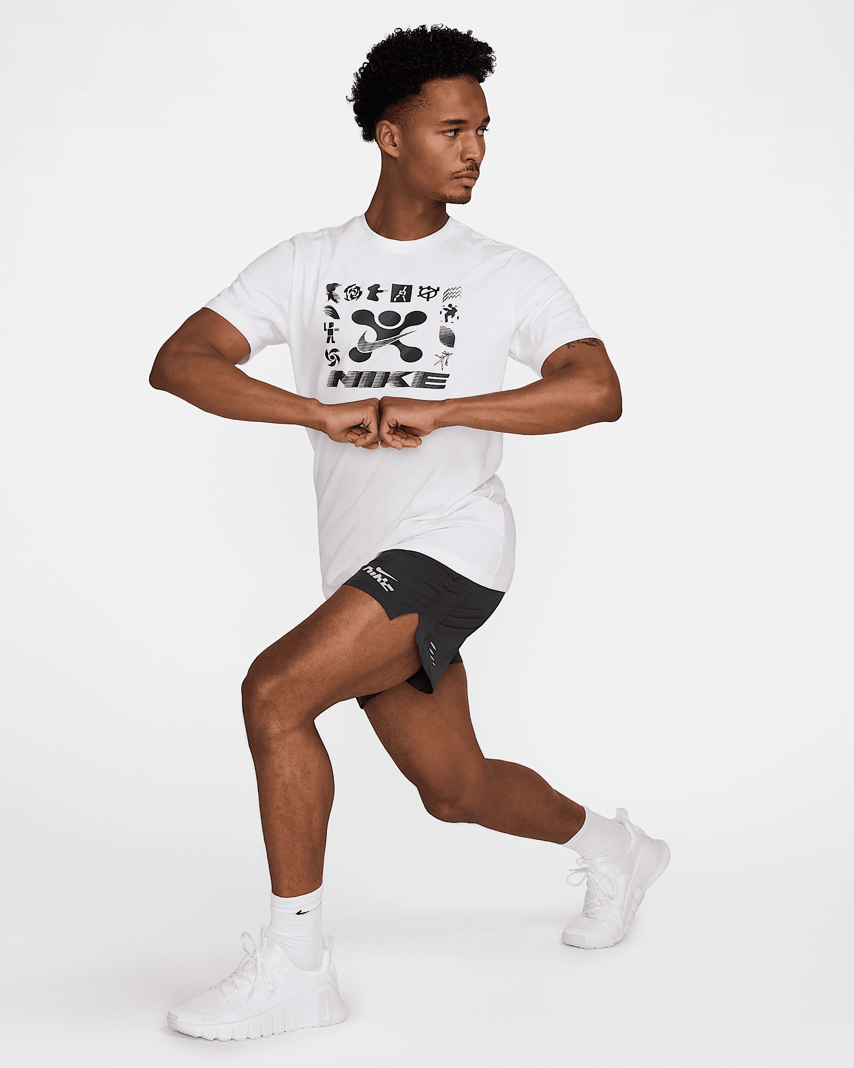 Nike Men's Fitness T-Shirt - 4