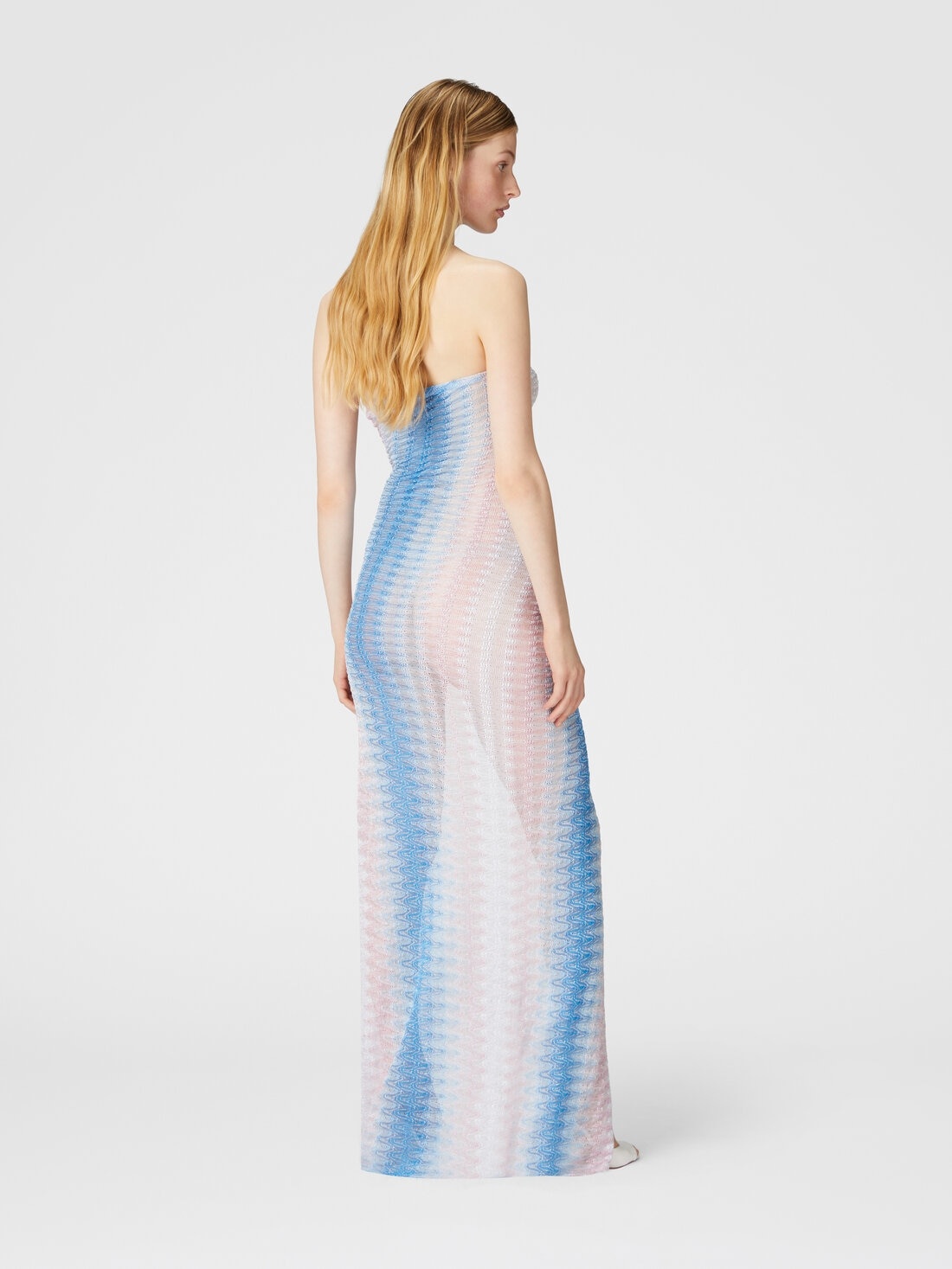 Long cover-up with straight neckline - 3