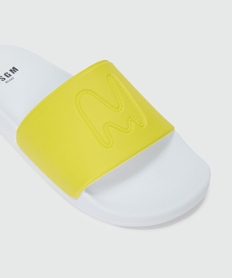 Lime rubber sandals with raised logo 4