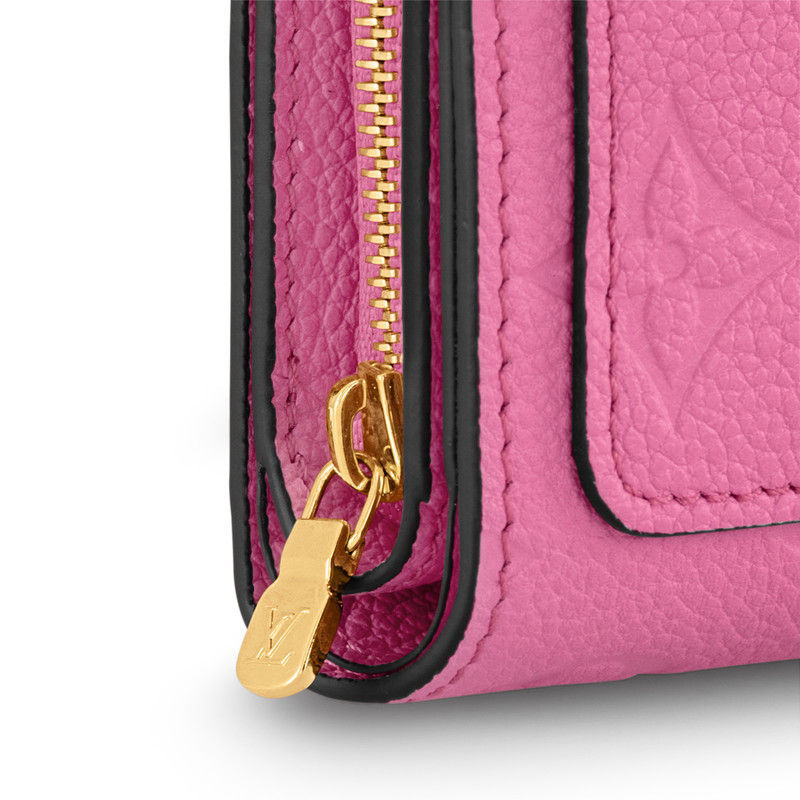 Louis Vuitton Cléa Wallet outlook