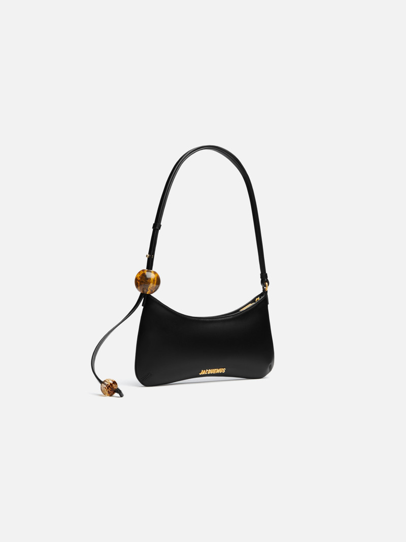 JACQUEMUS The Bisou Perle outlook