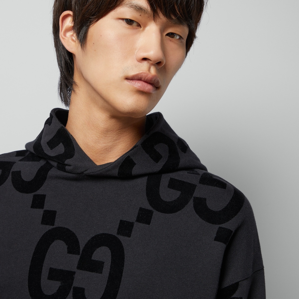 【関税&送料込】Gucci Charcoal Cotton Sweatshirt GG cotton ripstop zip jacket in black | GUCCI® UK