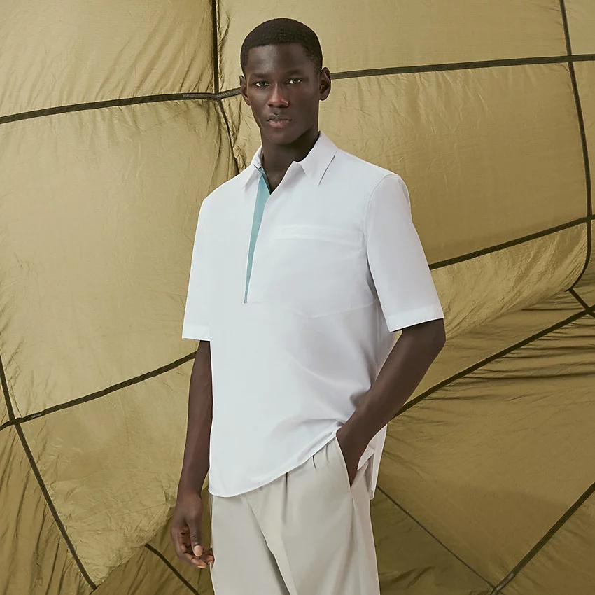 Polo shirt with contrasting collar - 1