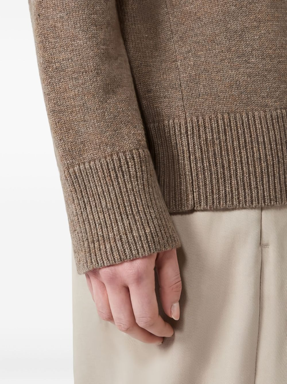 V-neck buttoned-up cardigan - 5