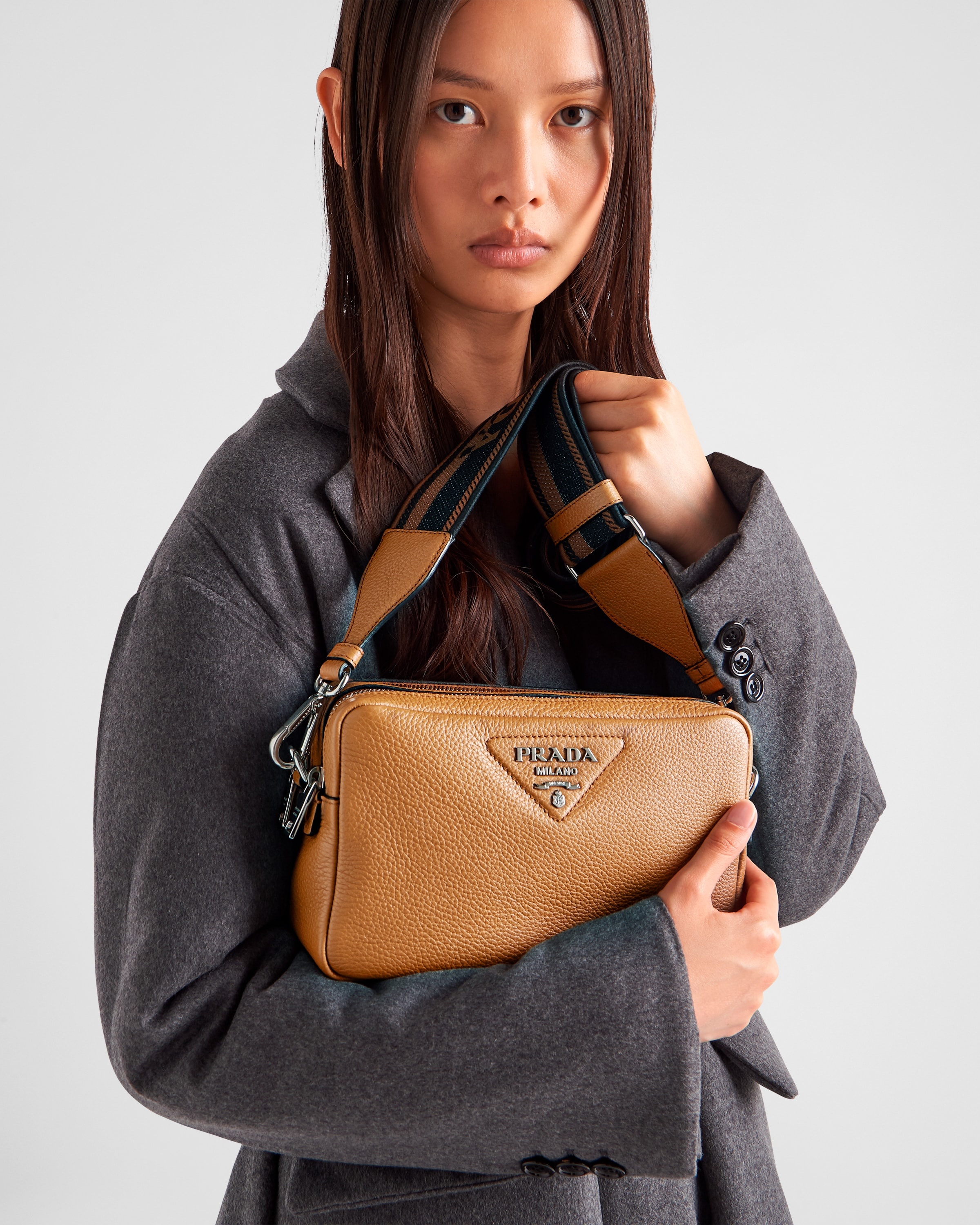 Medium leather bag - 6