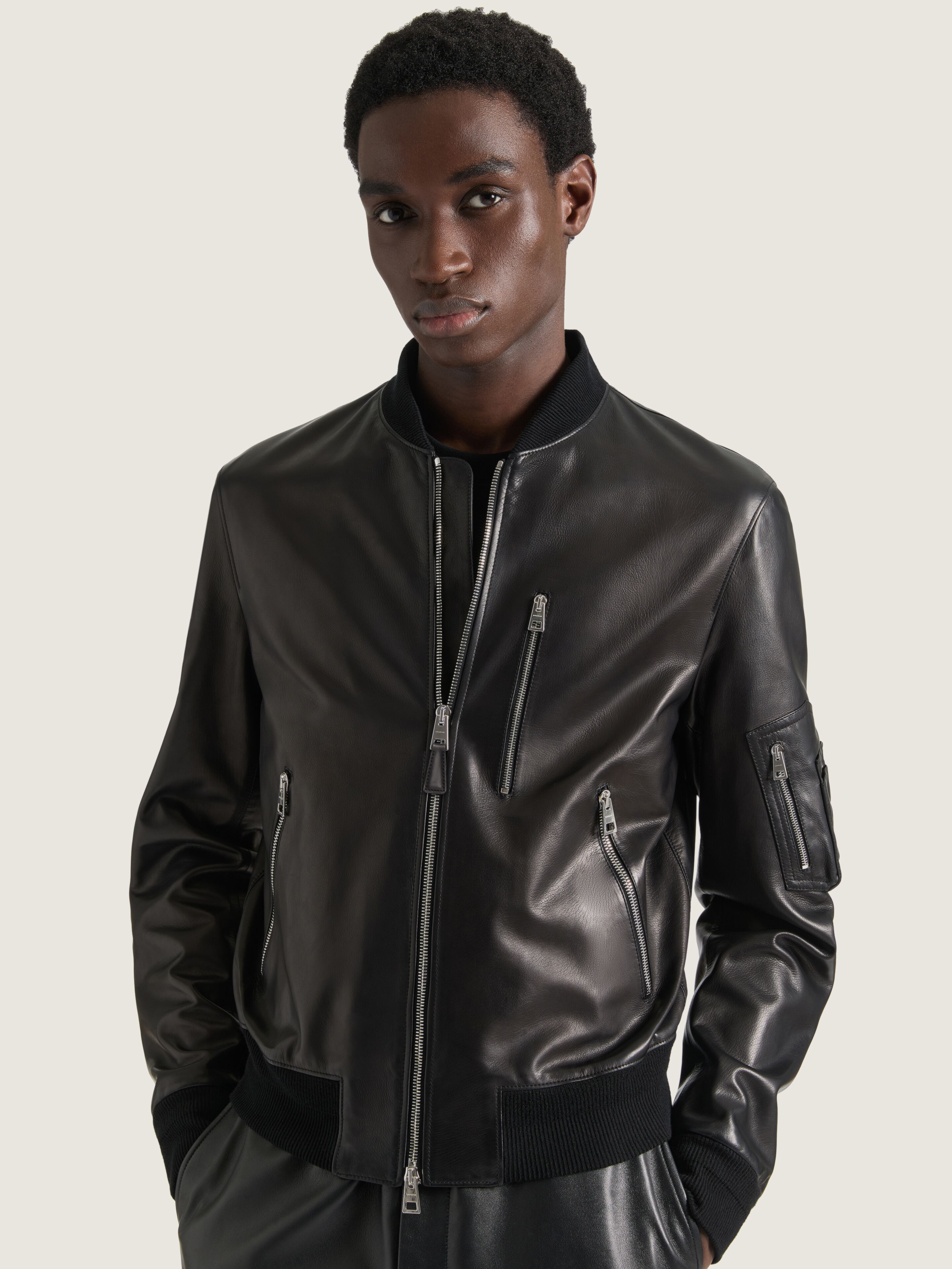JOGGER PANTS IN LEATHER AND WOOL - 4
