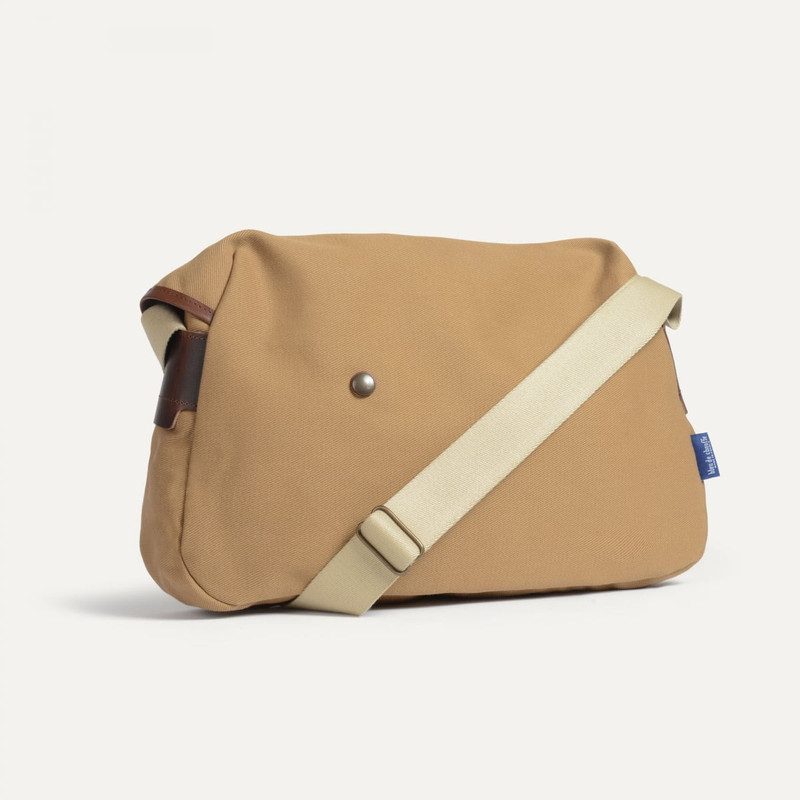 LÉON MESSENGER BAG - CAMEL 3