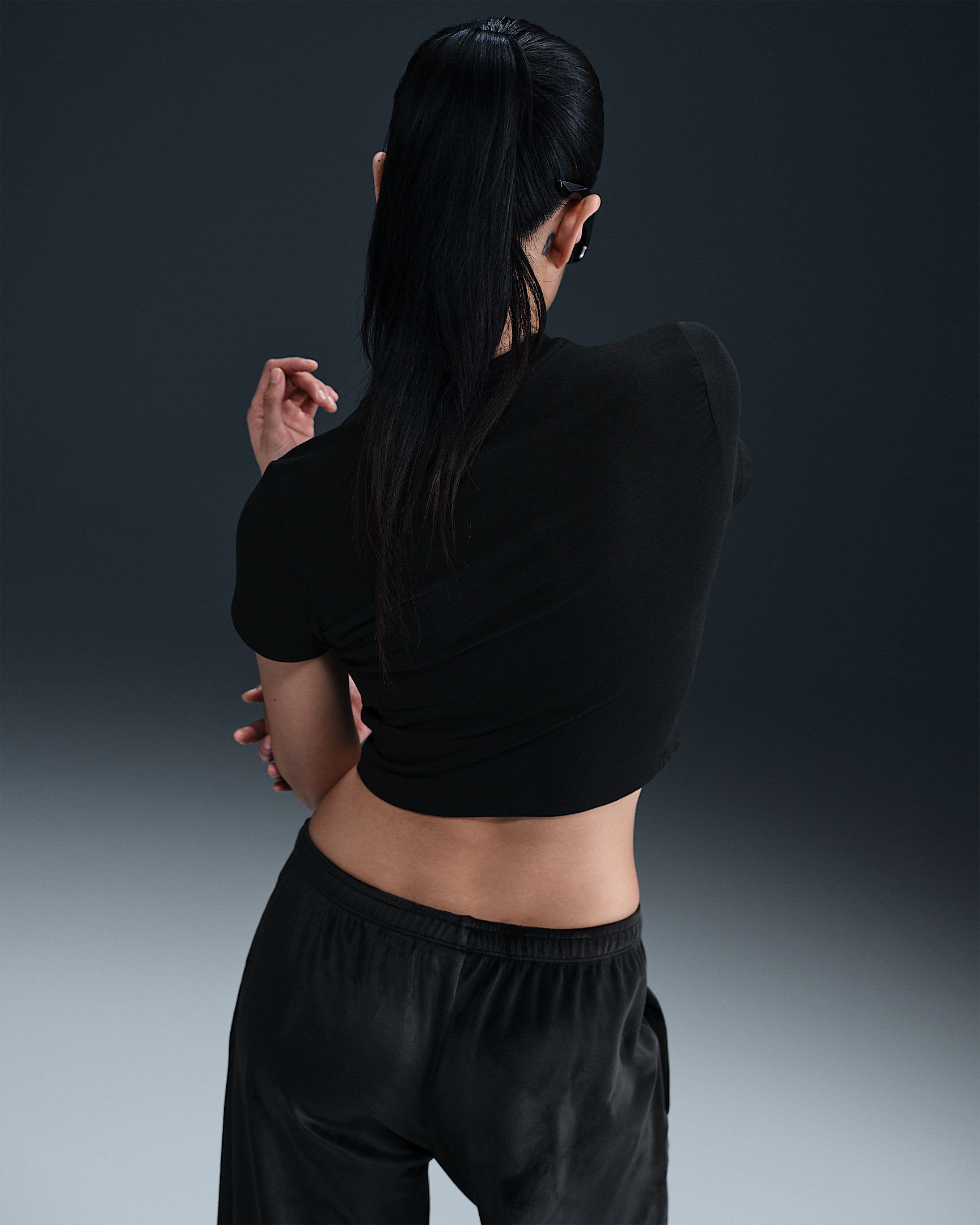 Nike Sportswear Chill Knit Women's Cropped T-Shirt - 2