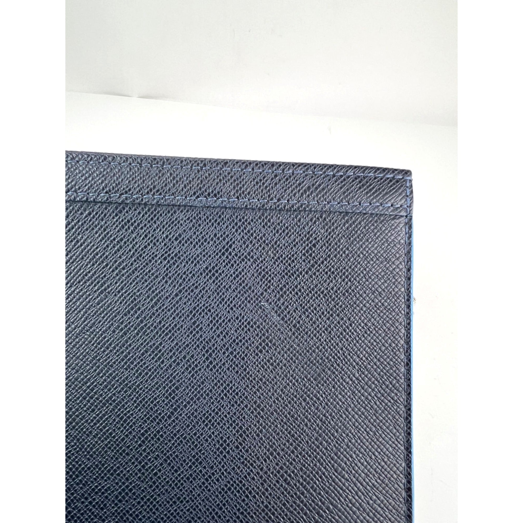 Louis Vuitton Pochette Voyage MM Taiga Dark Blue Leather Hand Bag Limited Edition - 10