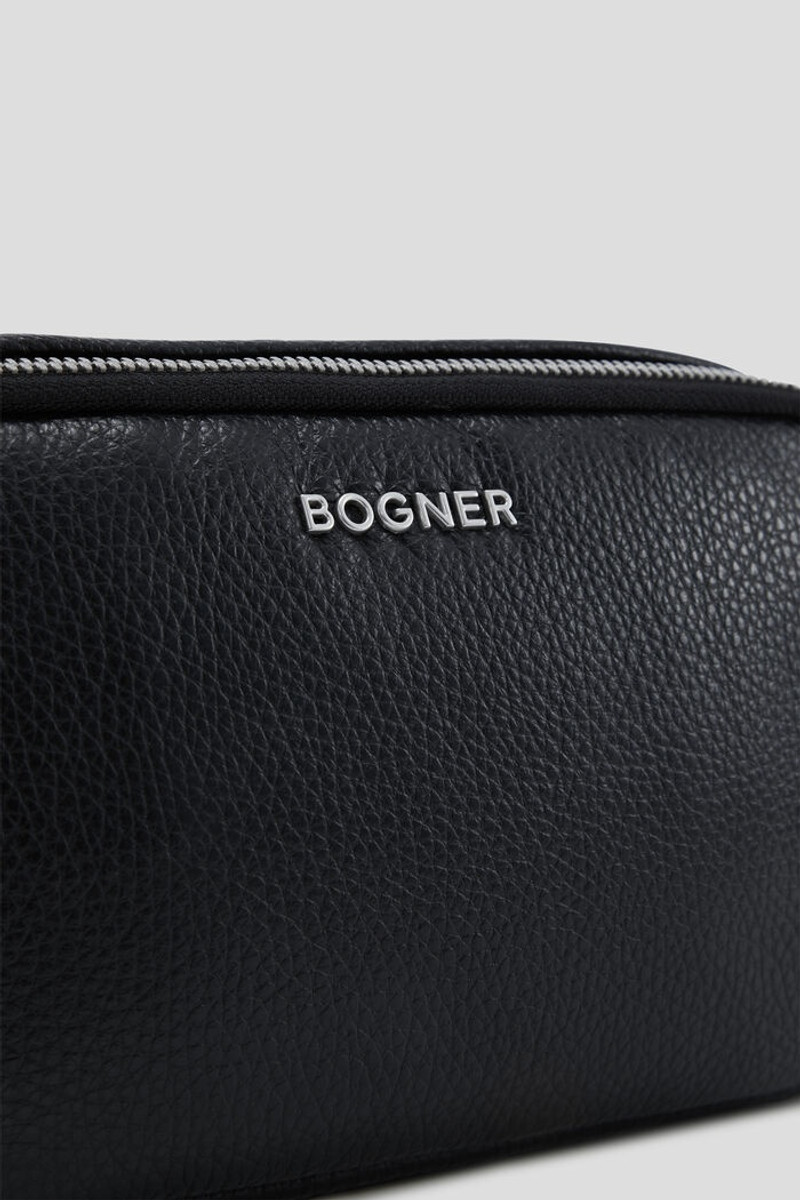 Andermatt Avy Crossbody bag in Black 5