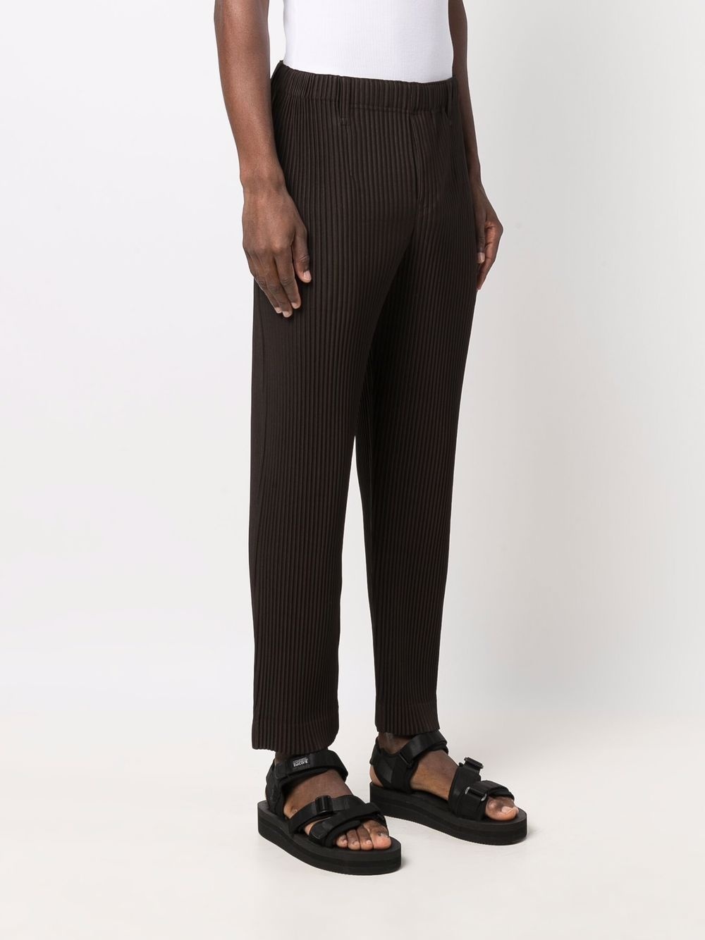 plisse-detail straight-leg trousers - 3