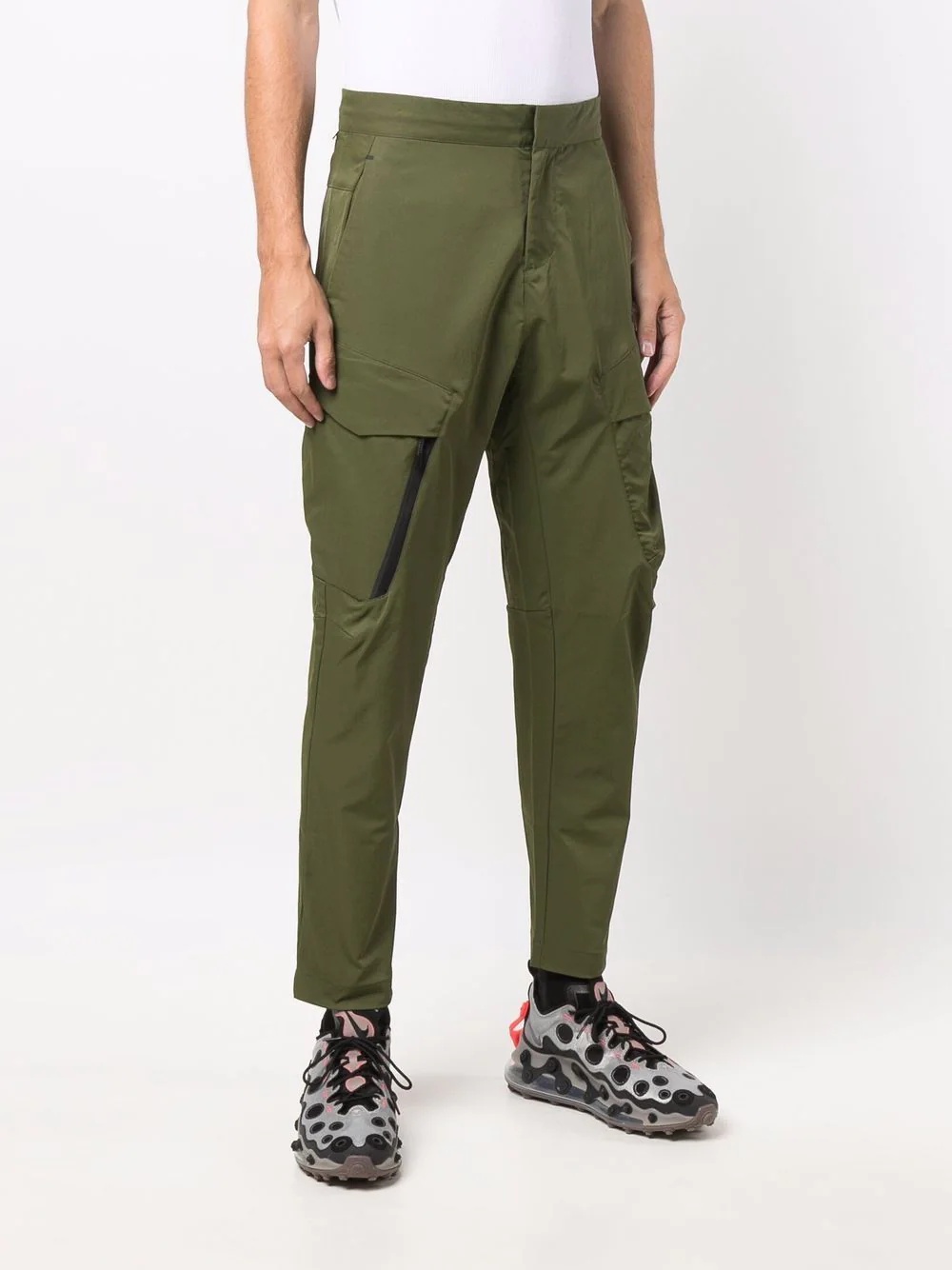 Sportswear Tech Essentials trousers - 3