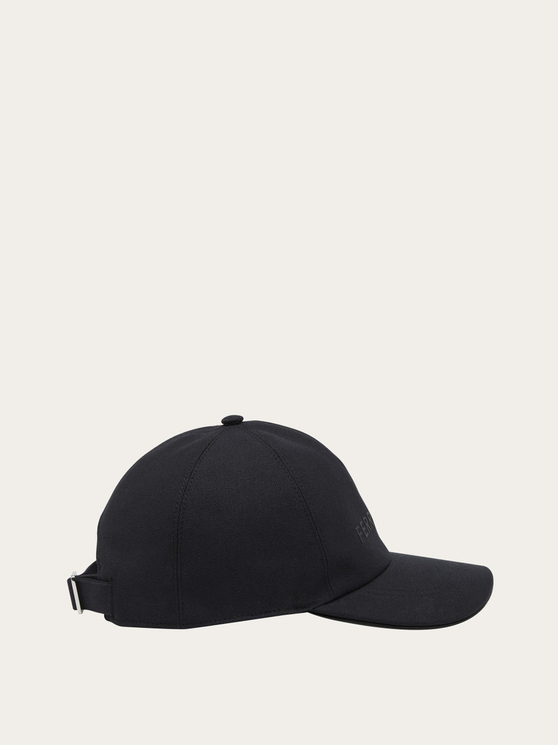 Baseball cap with signature 3