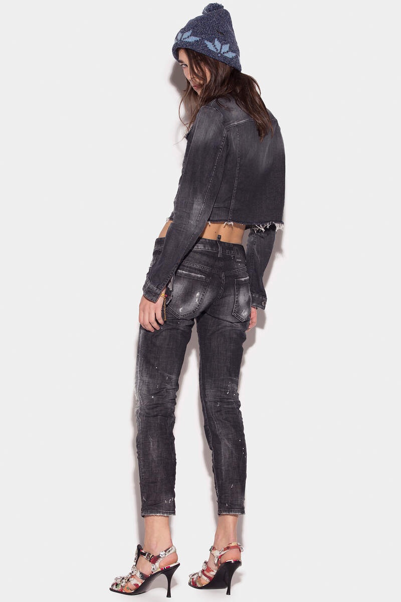 BLACK RIPPED KNEE WASH JENNIFER CROPPED JEANS - 2