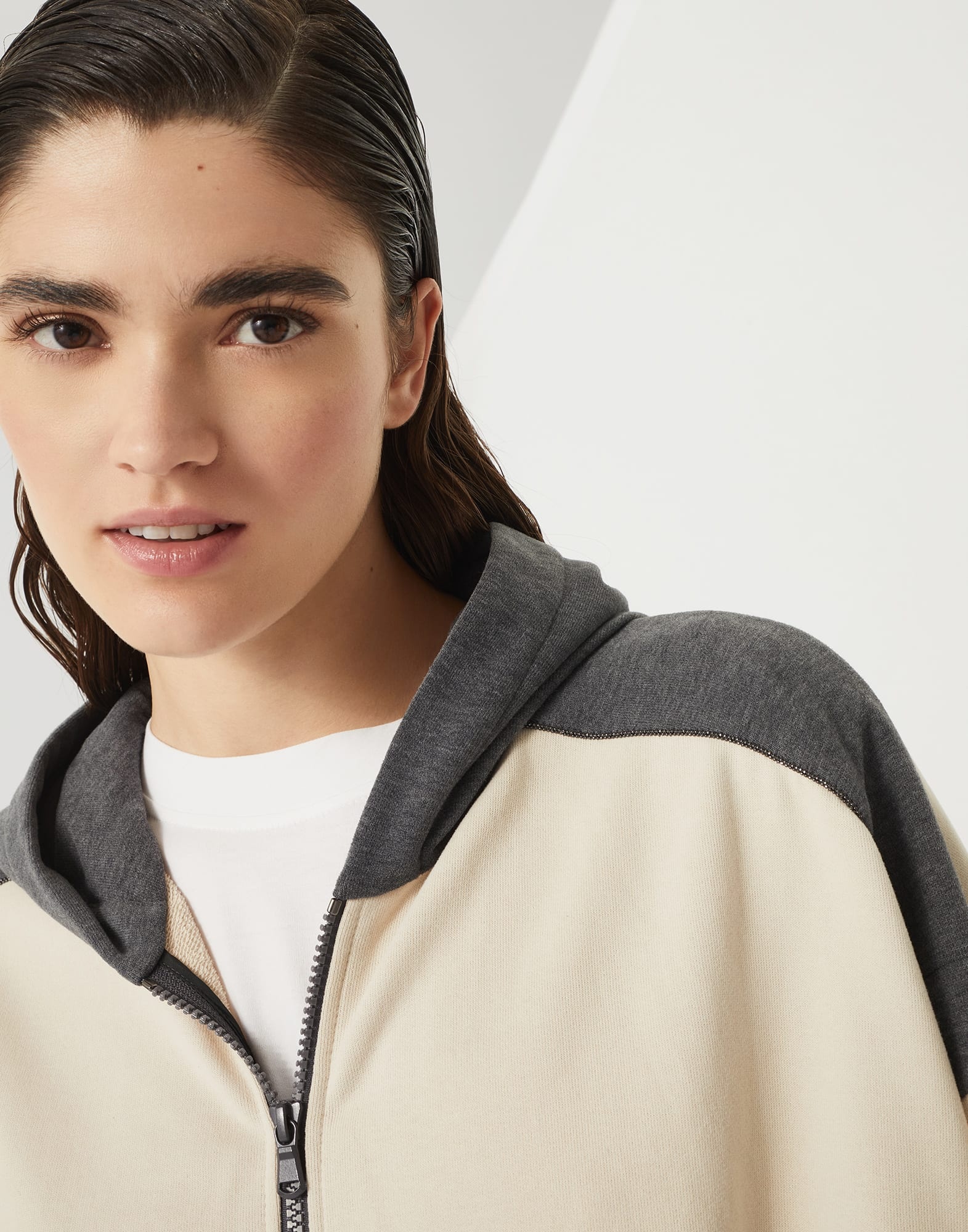 Cotton smooth French terry hooded sweatshirt with zipper and shiny trim - 3