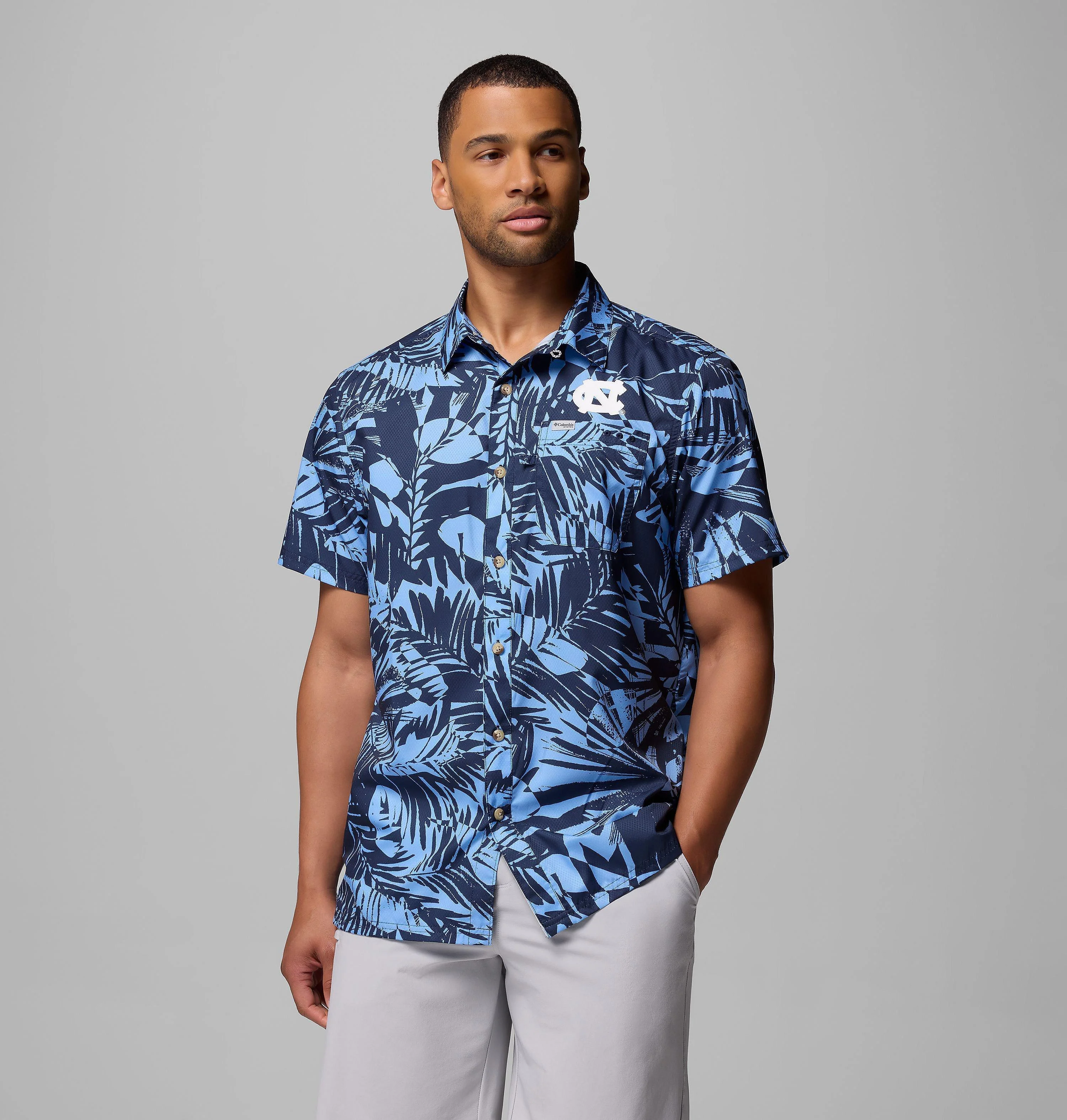 Men's Collegiate PFG Super Slack Tide Shirt - North Carolina - 1